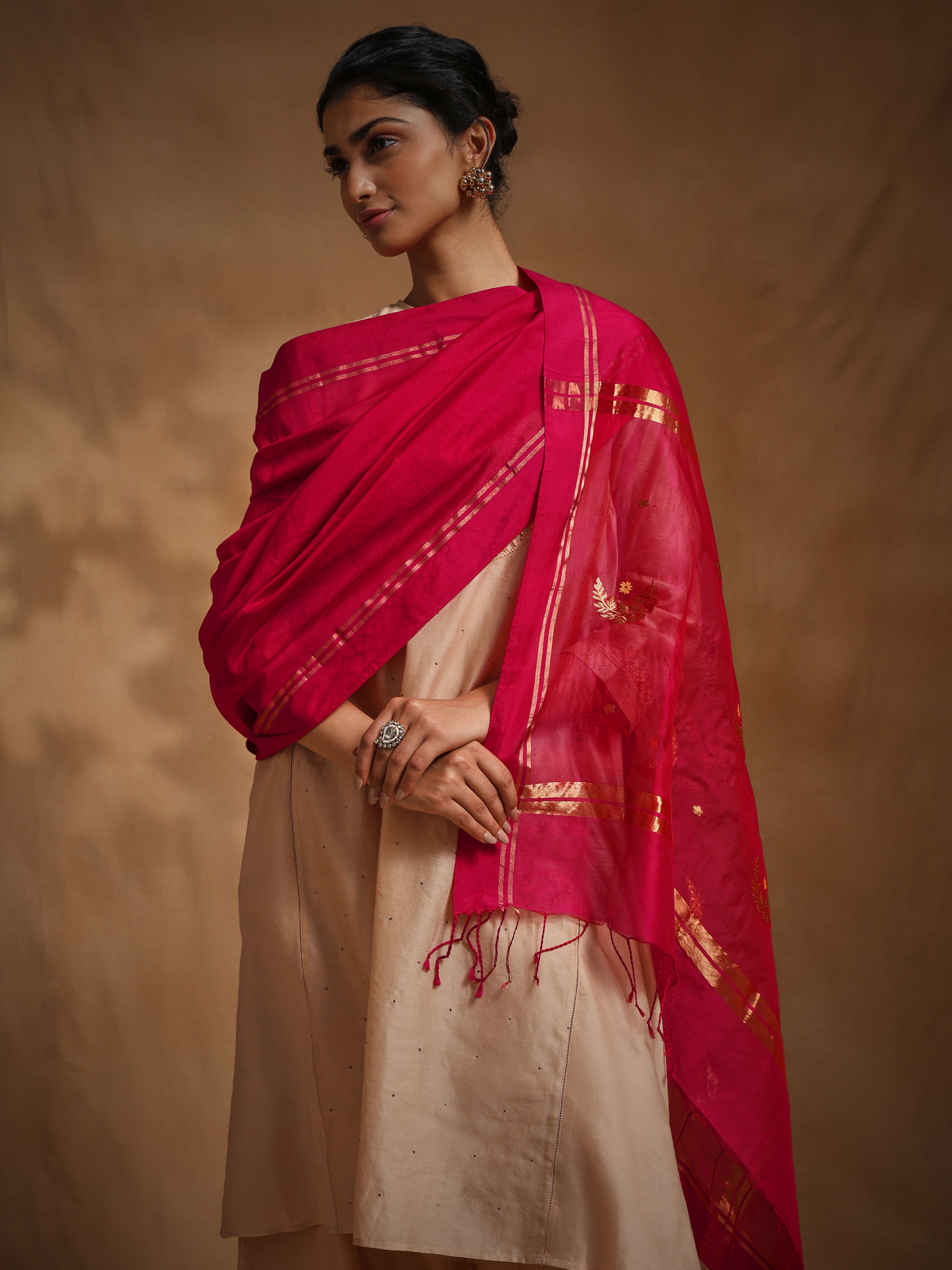 Soft pink Chanderi dupatta in cotton silk fabric - styled pose