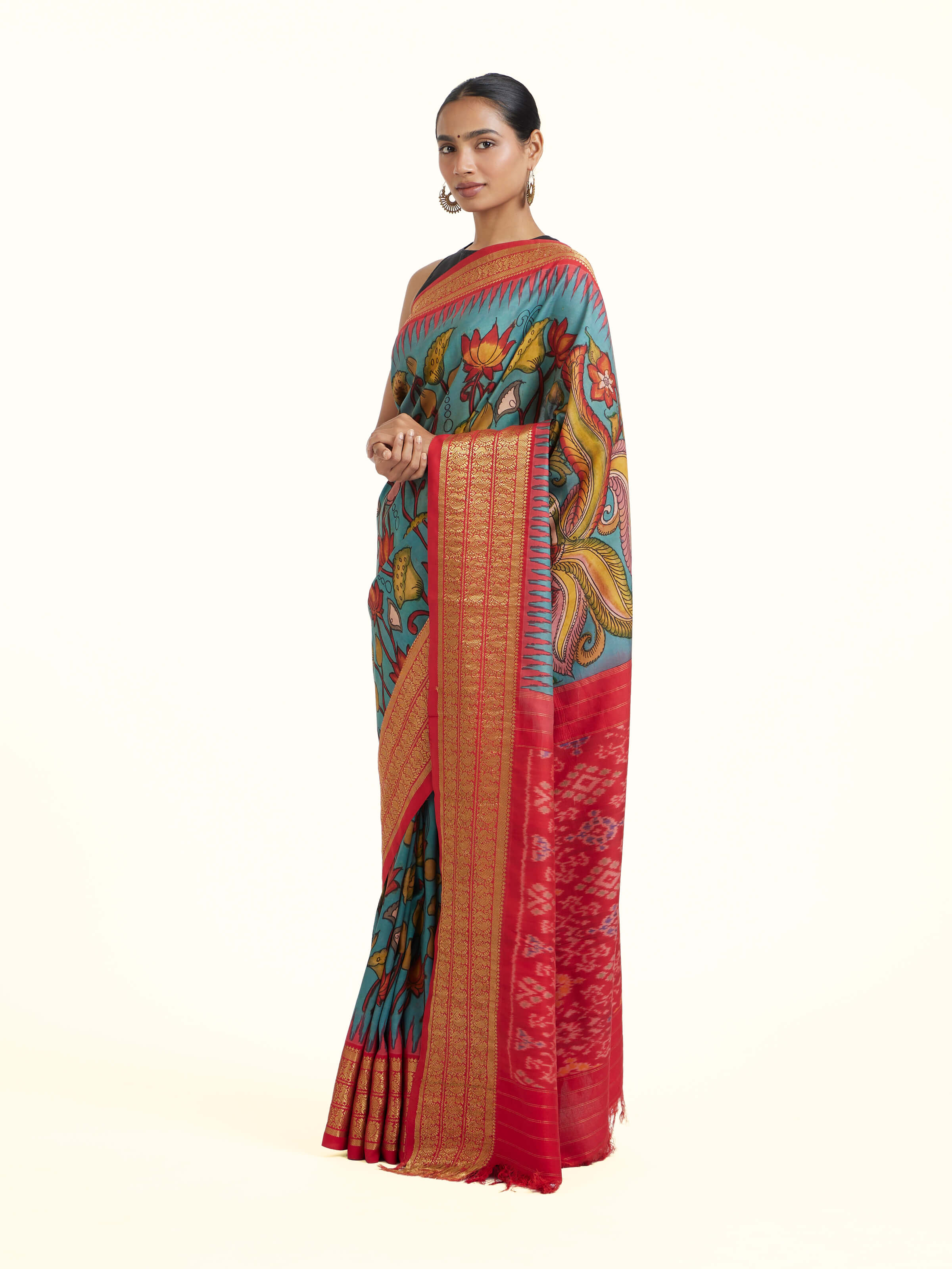 Angled view of the Yellow Tussar Jamdani Handloom Saree