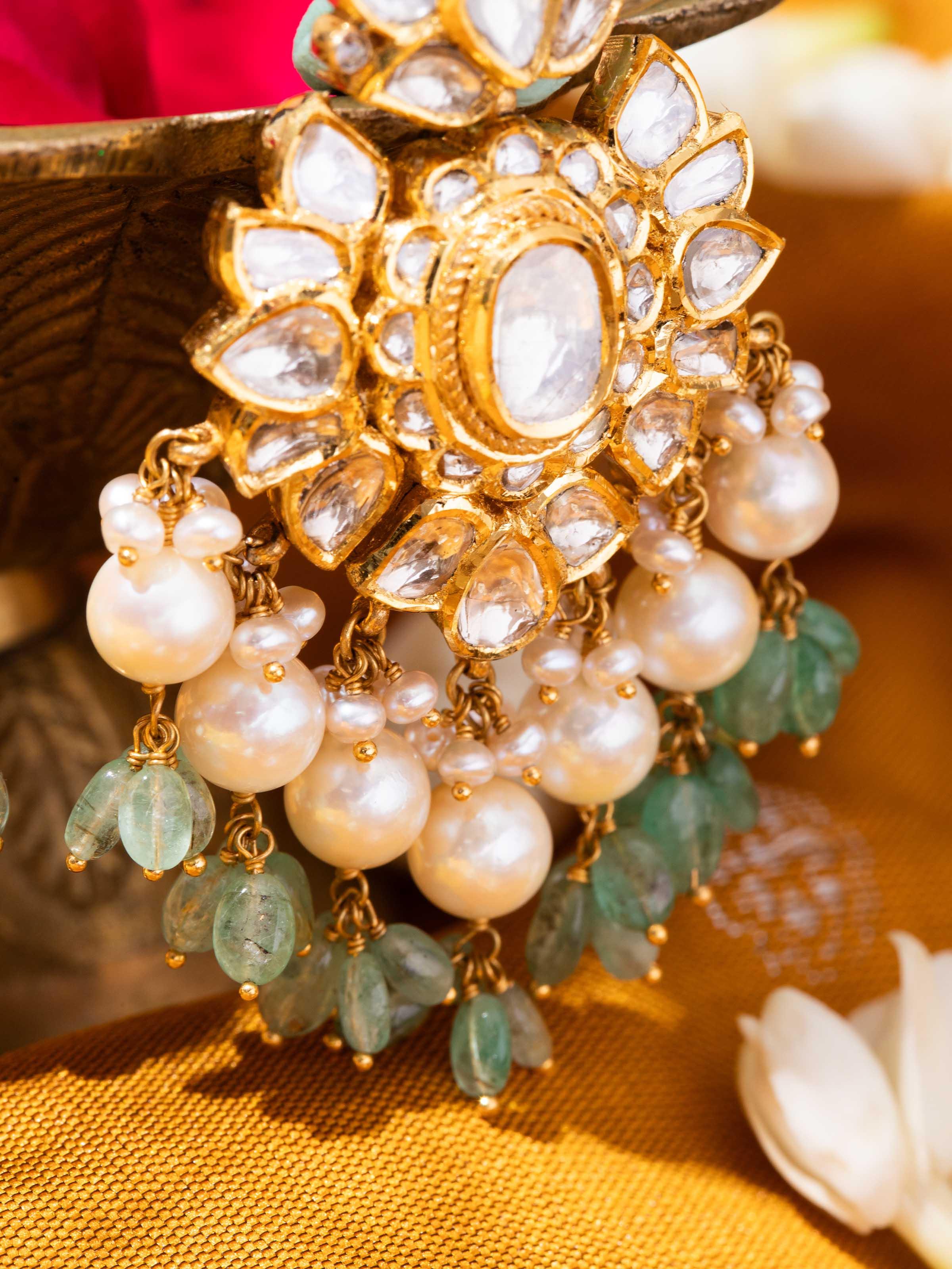 Jadau 18 Karat Gold Drop Earrings