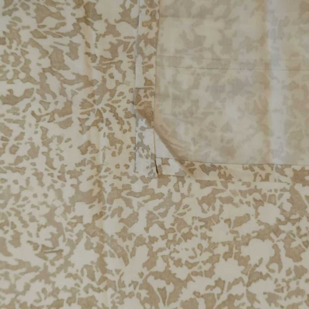 Off White Color Floral 400 TC Cotton Satin Flat Super King Bed Size Bedsheet With 2 Pilllow Covers  Threads