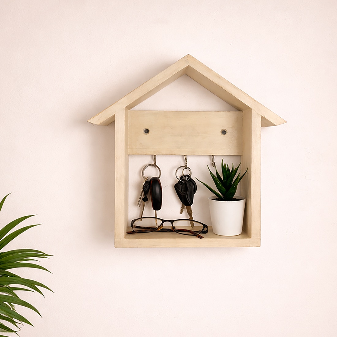 Torino Wooden Wall Shelf Organiser With Key Holders