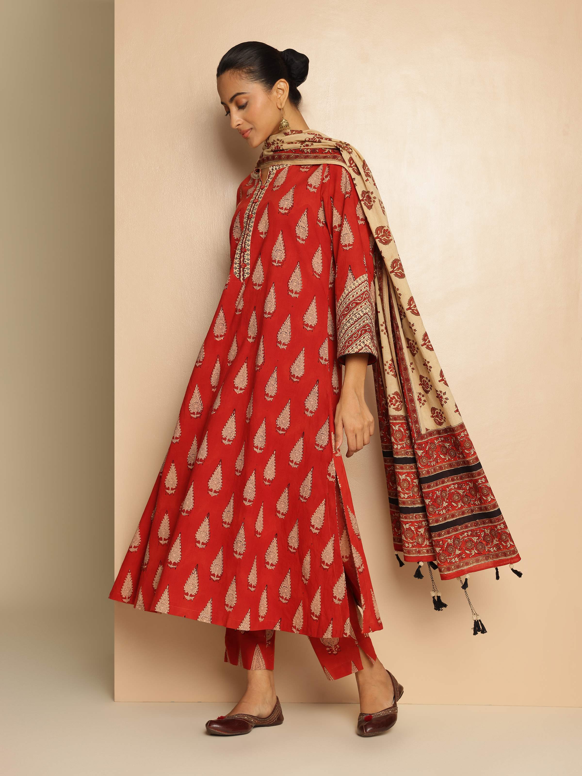 Side profile shot capturing the natural drape and lightweight comfort.