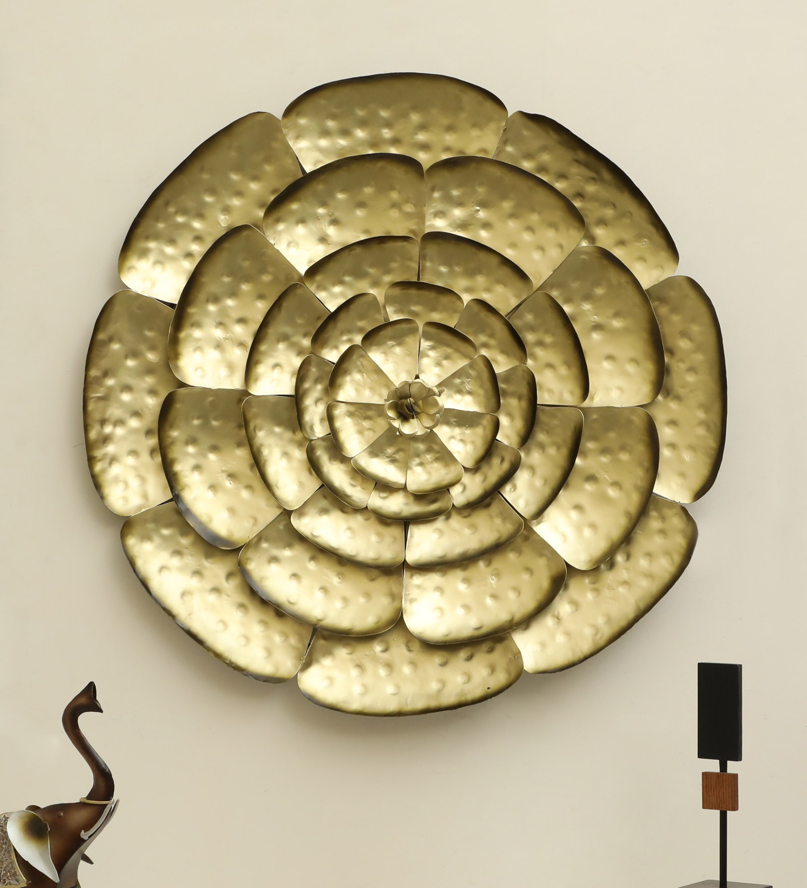 F-Flower Abstract Metal Wall Decor in Multicolor Set of 1 - Vedas Exports