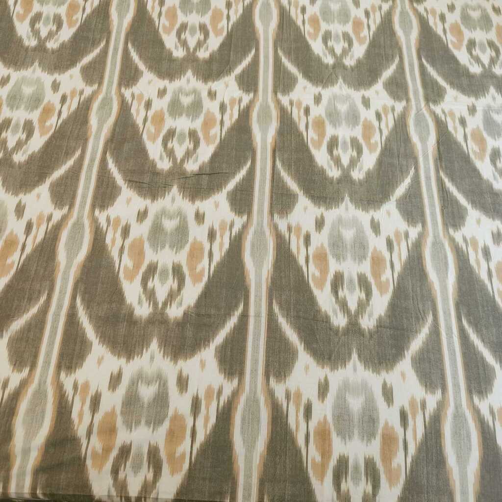 Cream & Green Color Floral 400 TC Cotton Flat Super King Bed Size Bedsheet With 2 Pilllow Covers  Threads