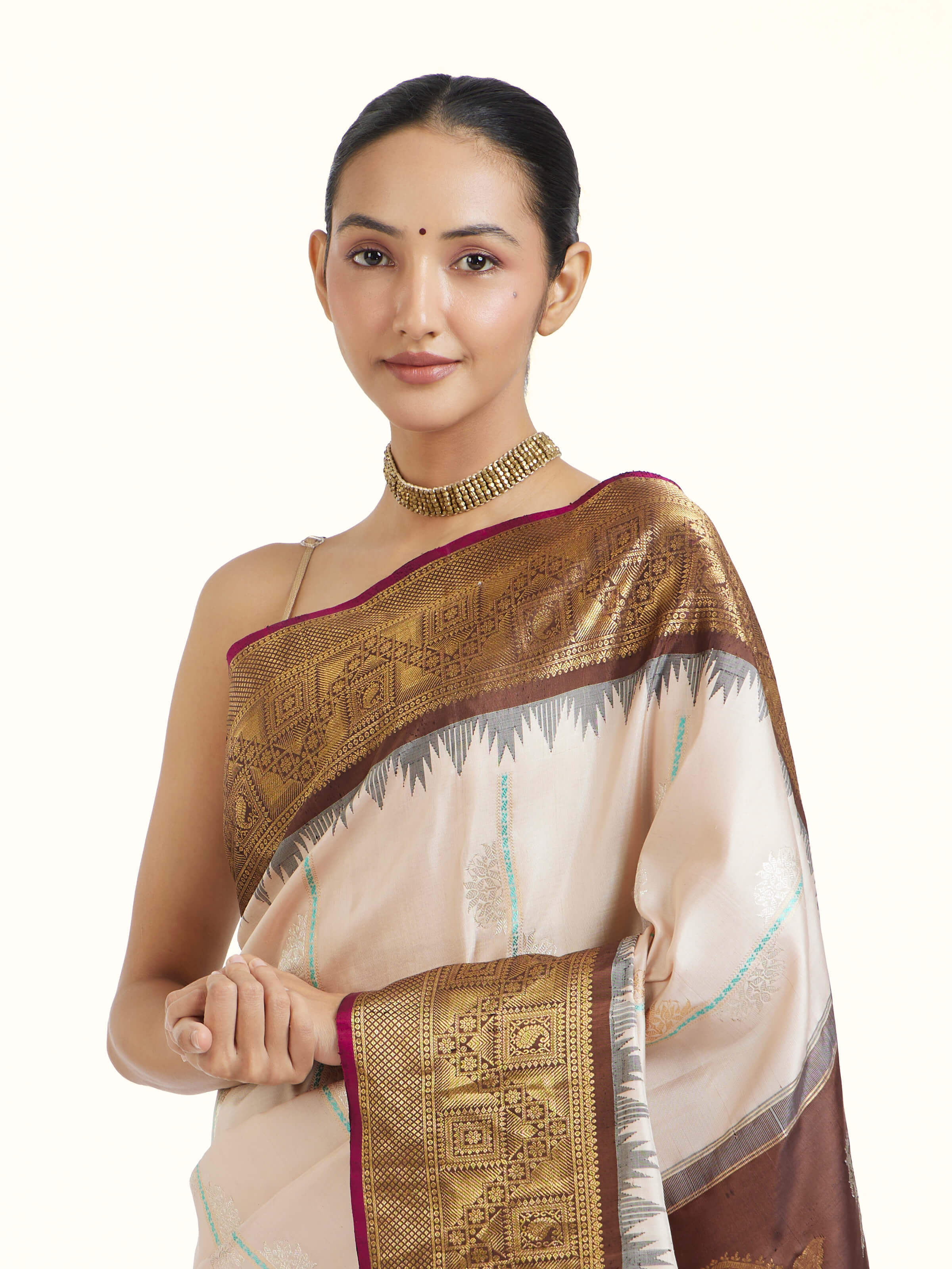Off-White Gadwal Silk Zari Saree