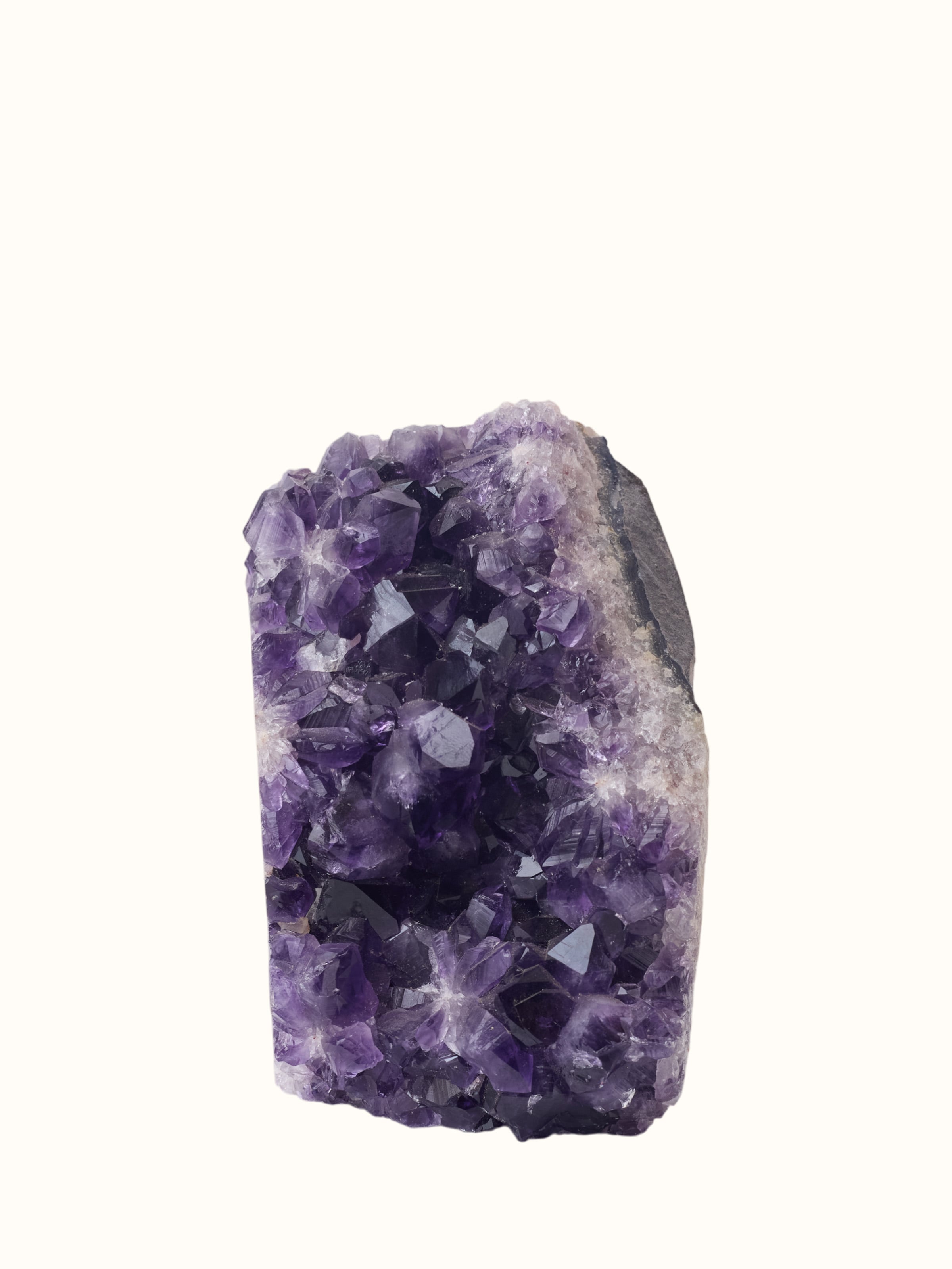 Front view of the Swadesh Gemstone Amethyst Short Geode Healing Stone