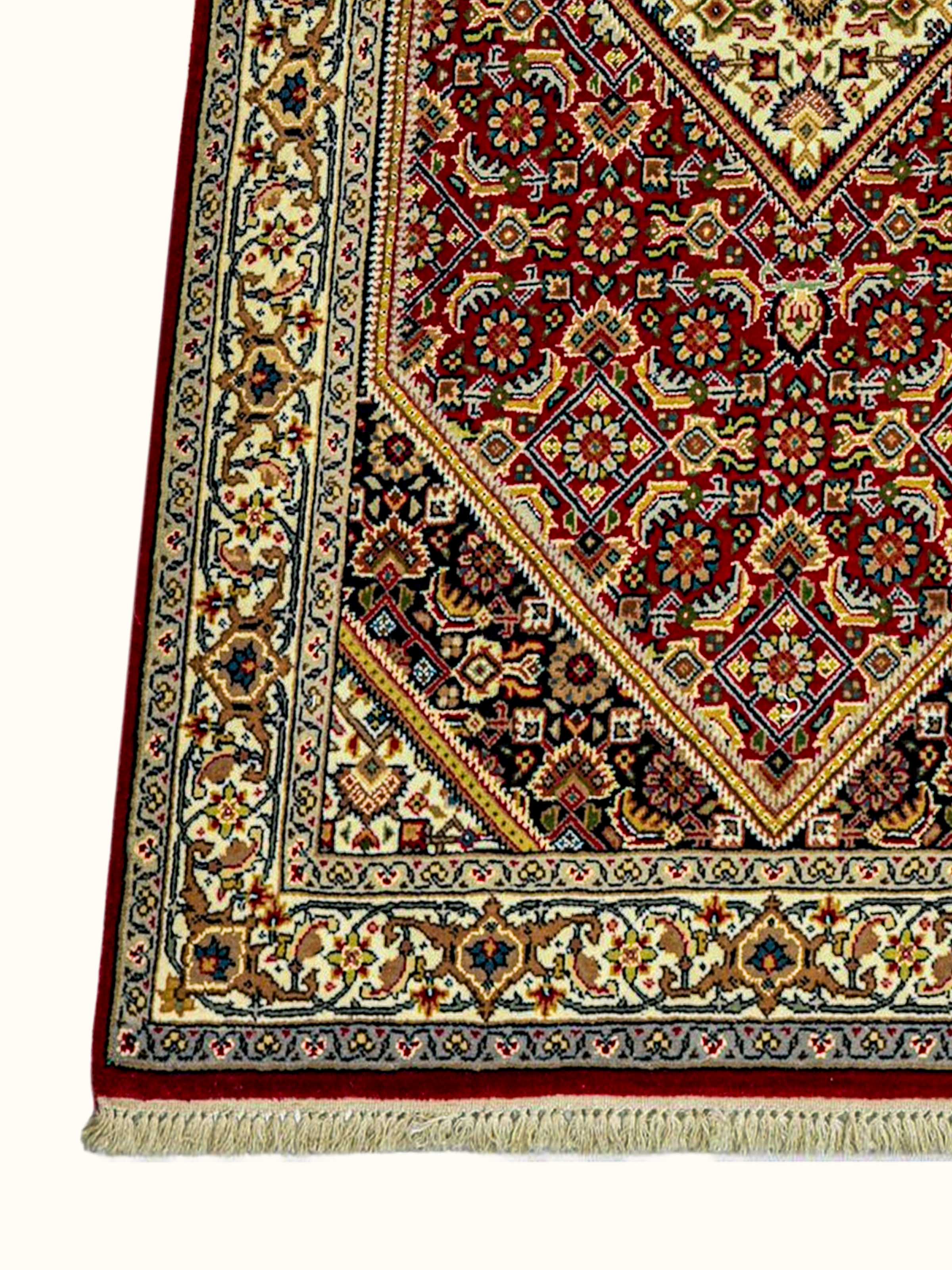 Traditional Bizar Red Bhadohi Wool Hand Knotted Rug