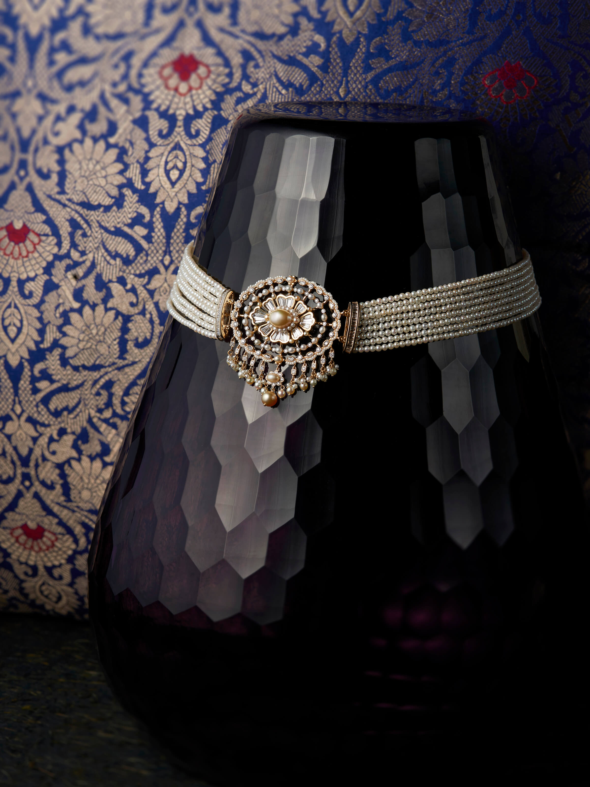 Jaal Powai 18 Karat Gold Choker