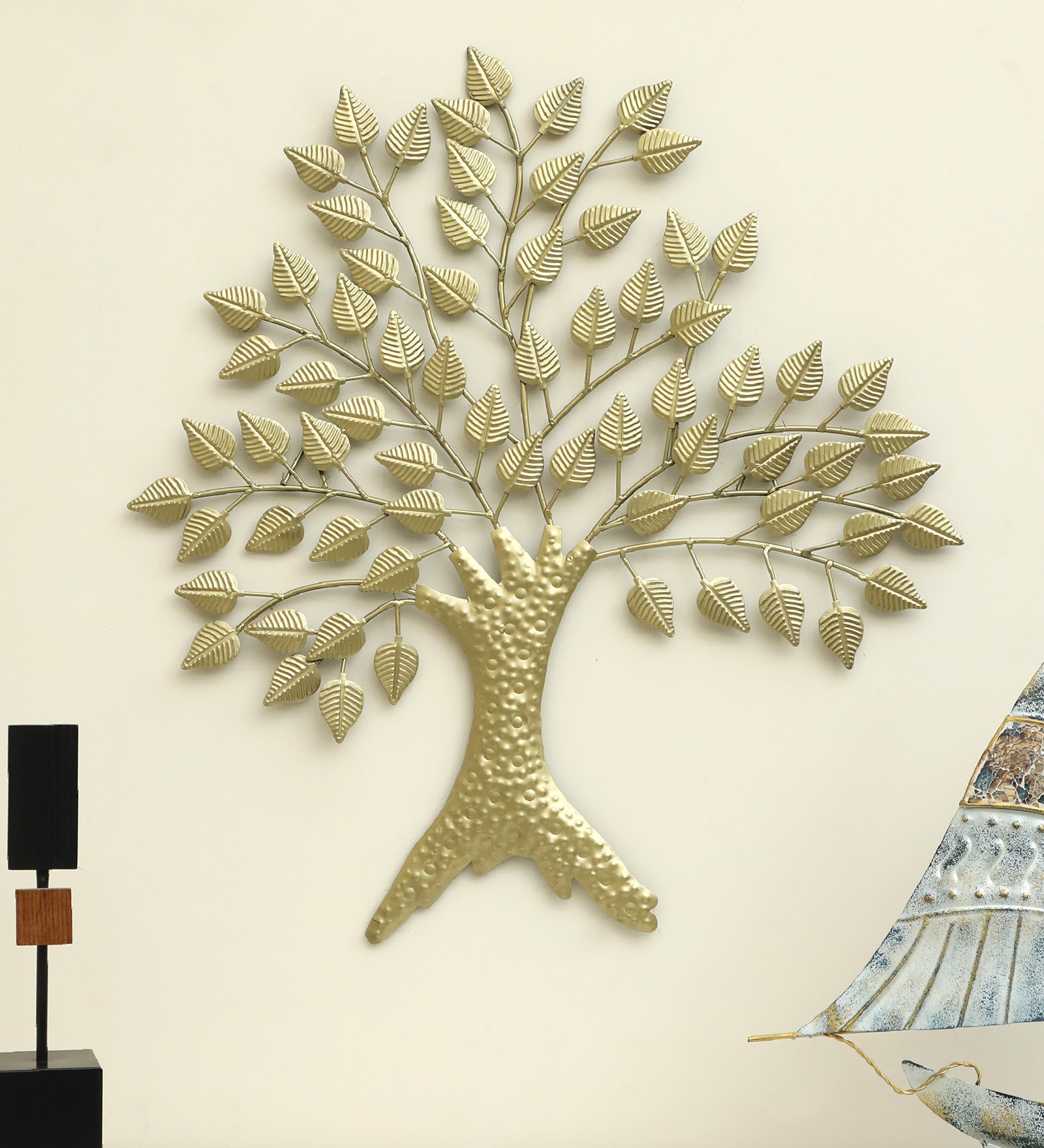 W-Amara Abstract Metal Wall Decor in Multicolor Set of 1 - Vedas Exports