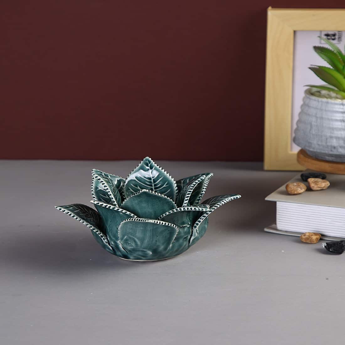 Blooming Blue Petals Flower Candle Holder in Blue Colour