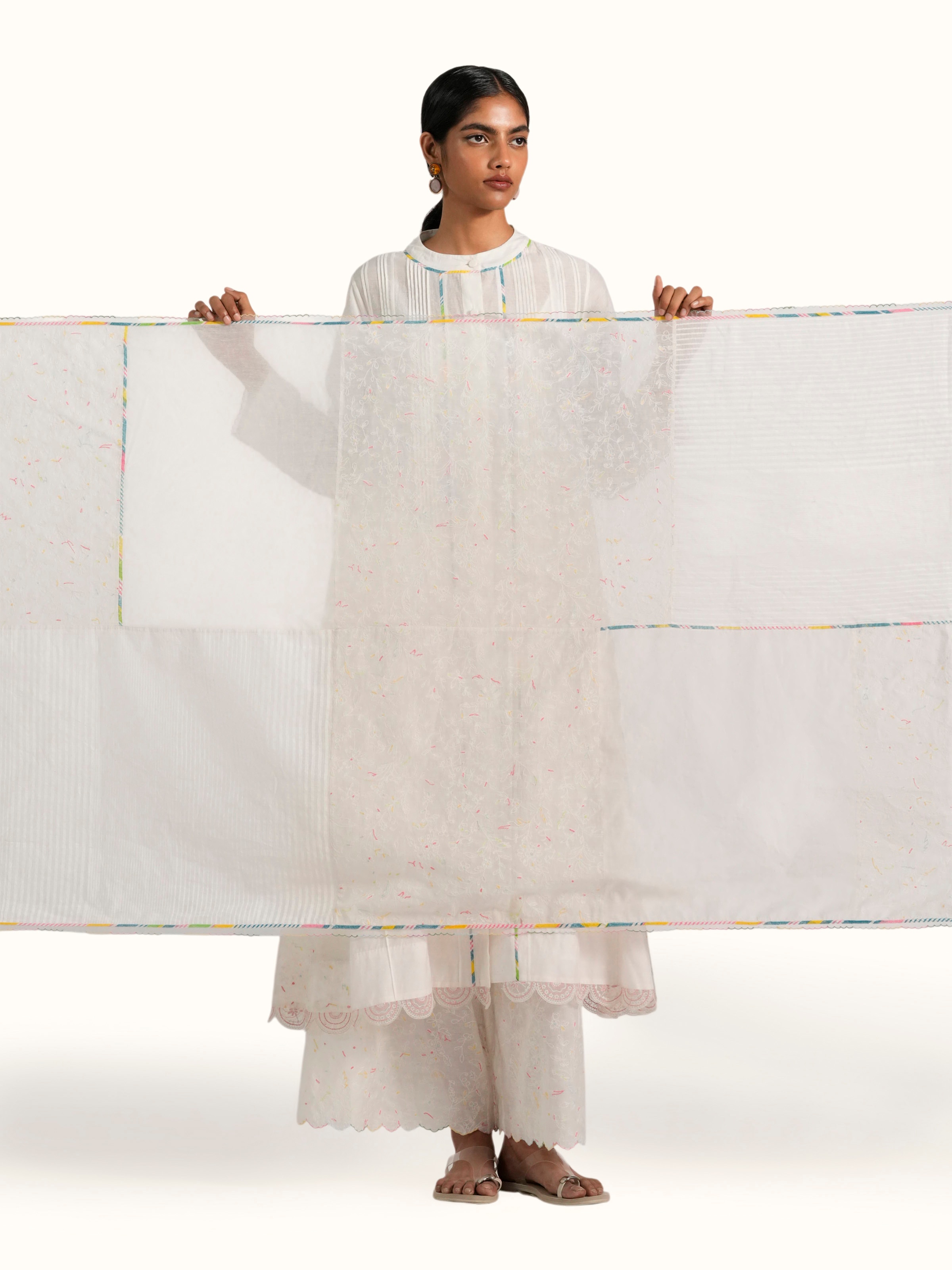 Off-white Cotton Silk Handloom Patchwork  Embroidered Dupatta