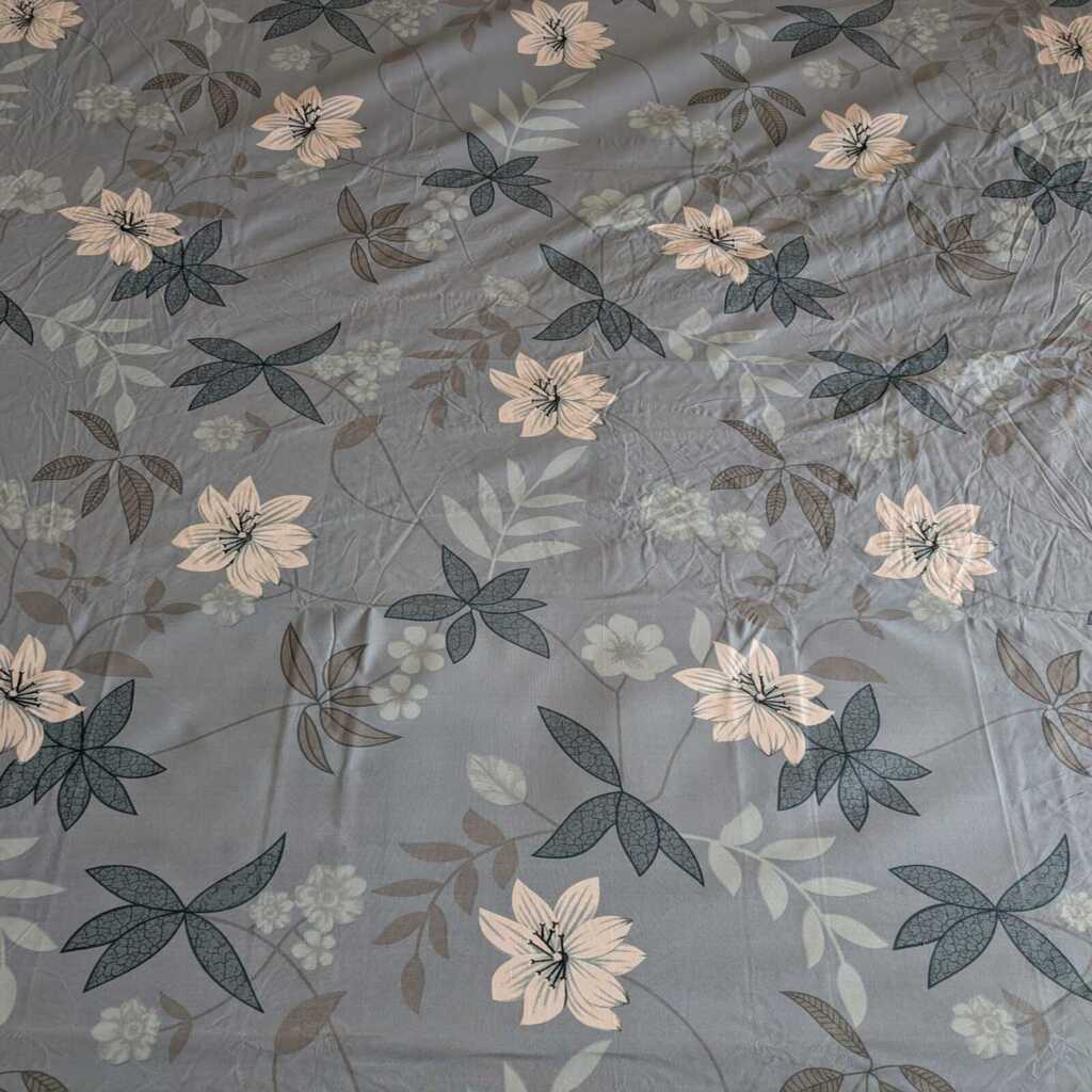 Green Floral 270 TC Glaze Cotton Fitted Queen Size Bedsheet With 2 Pilllow Covers