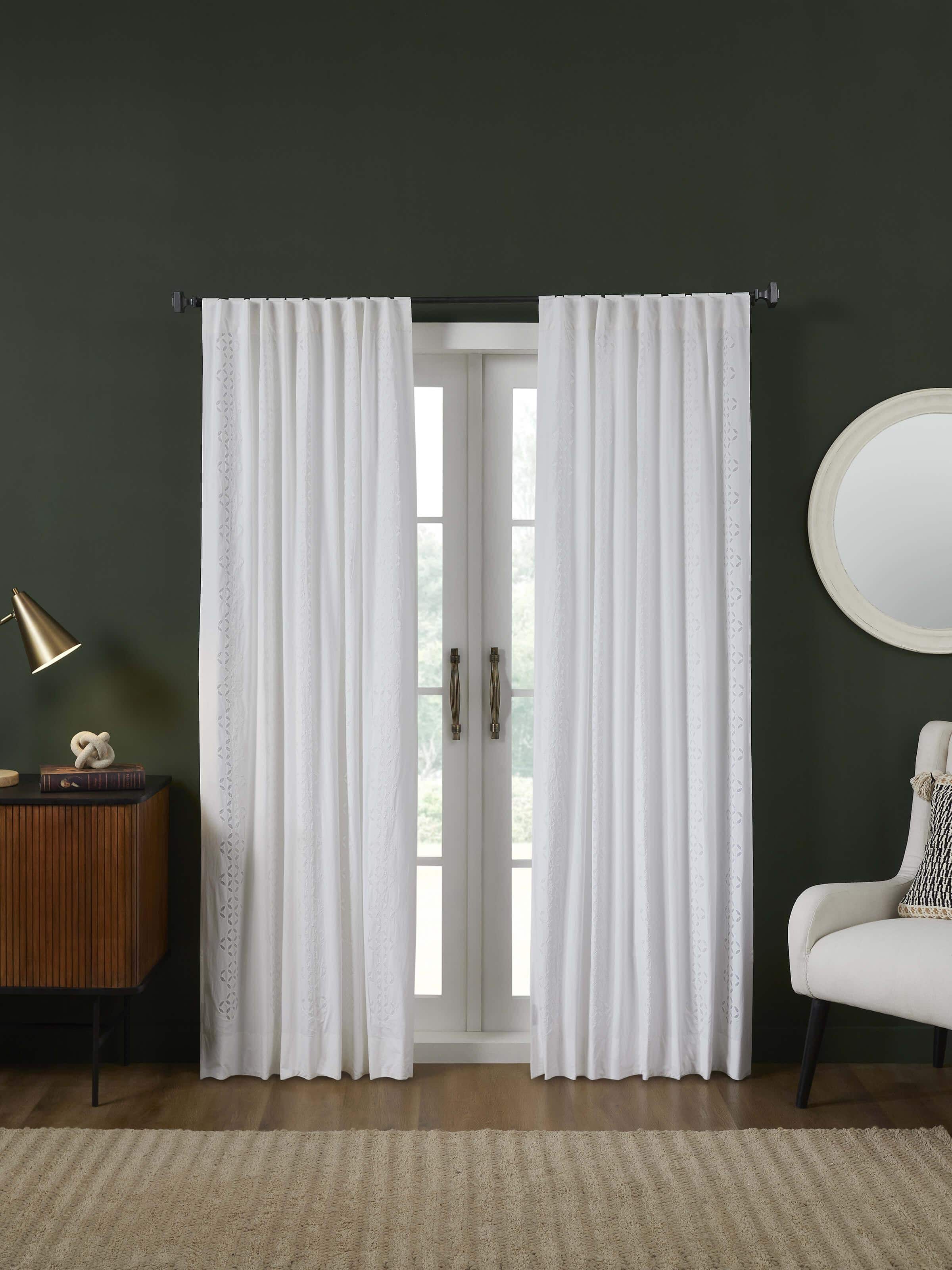 Mandana White Stripe Cotton Applique Curtain (7 Ft)