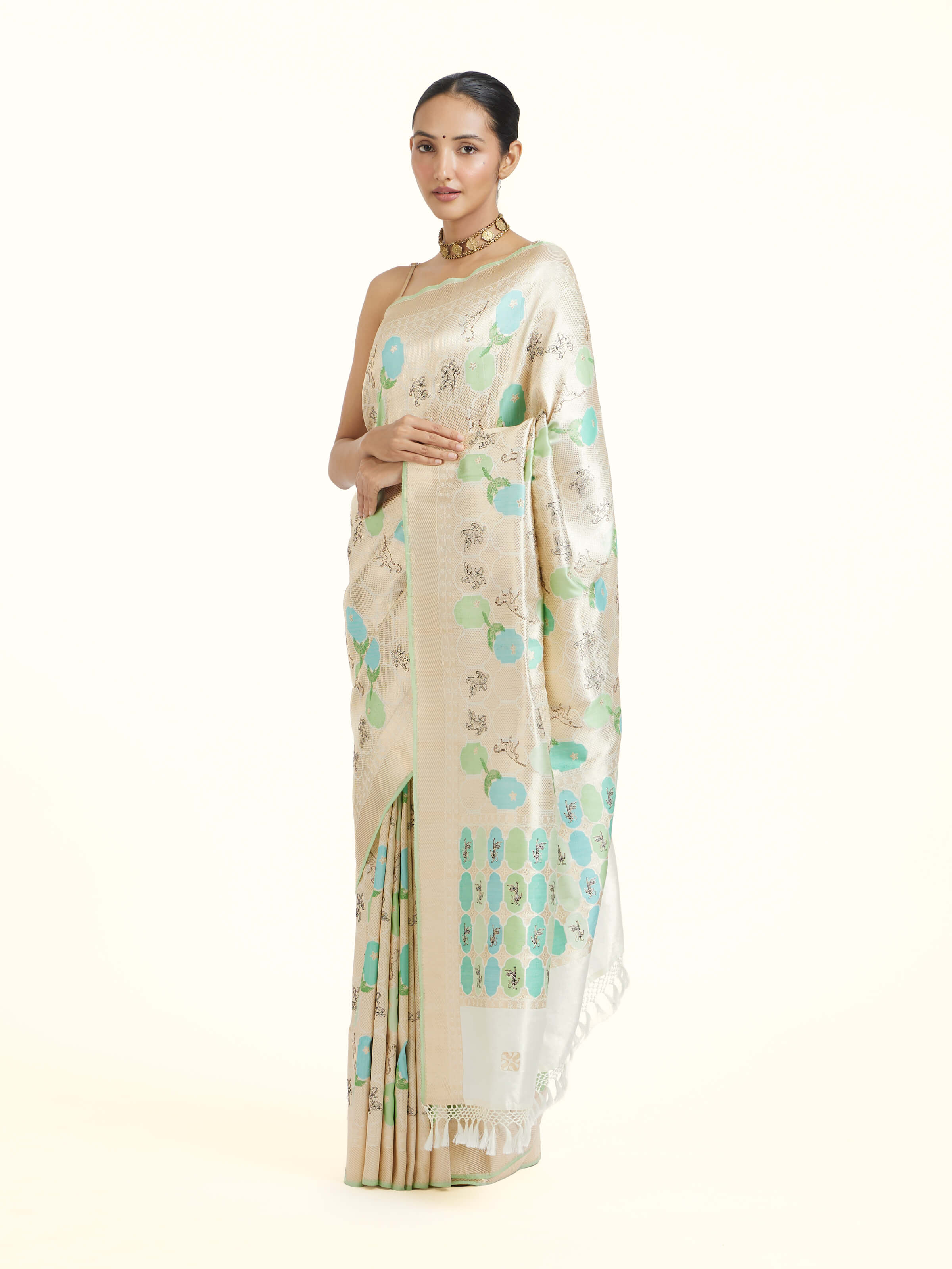 Off-white Silk Brocade Handloom Banarasi Saree