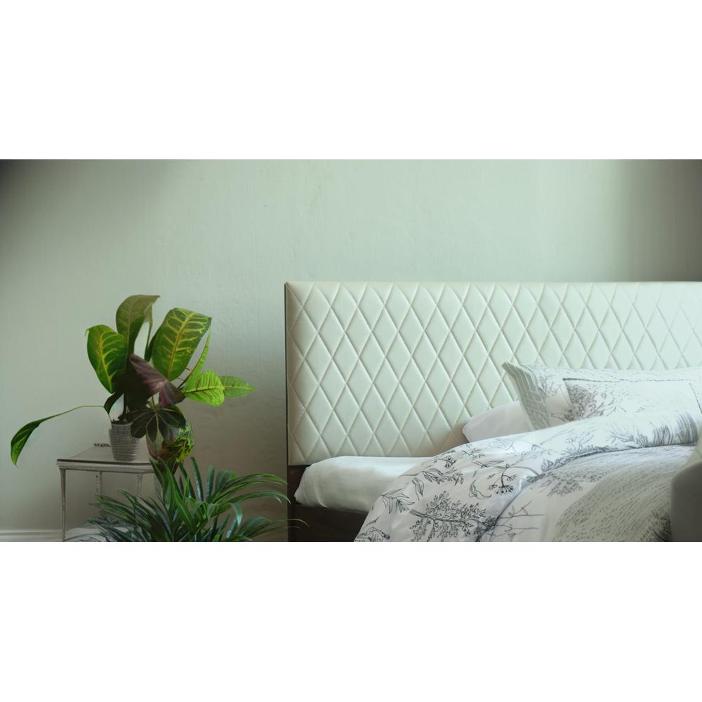 Kosha Engineered Wood Queen Size Bed In Walnut Finish