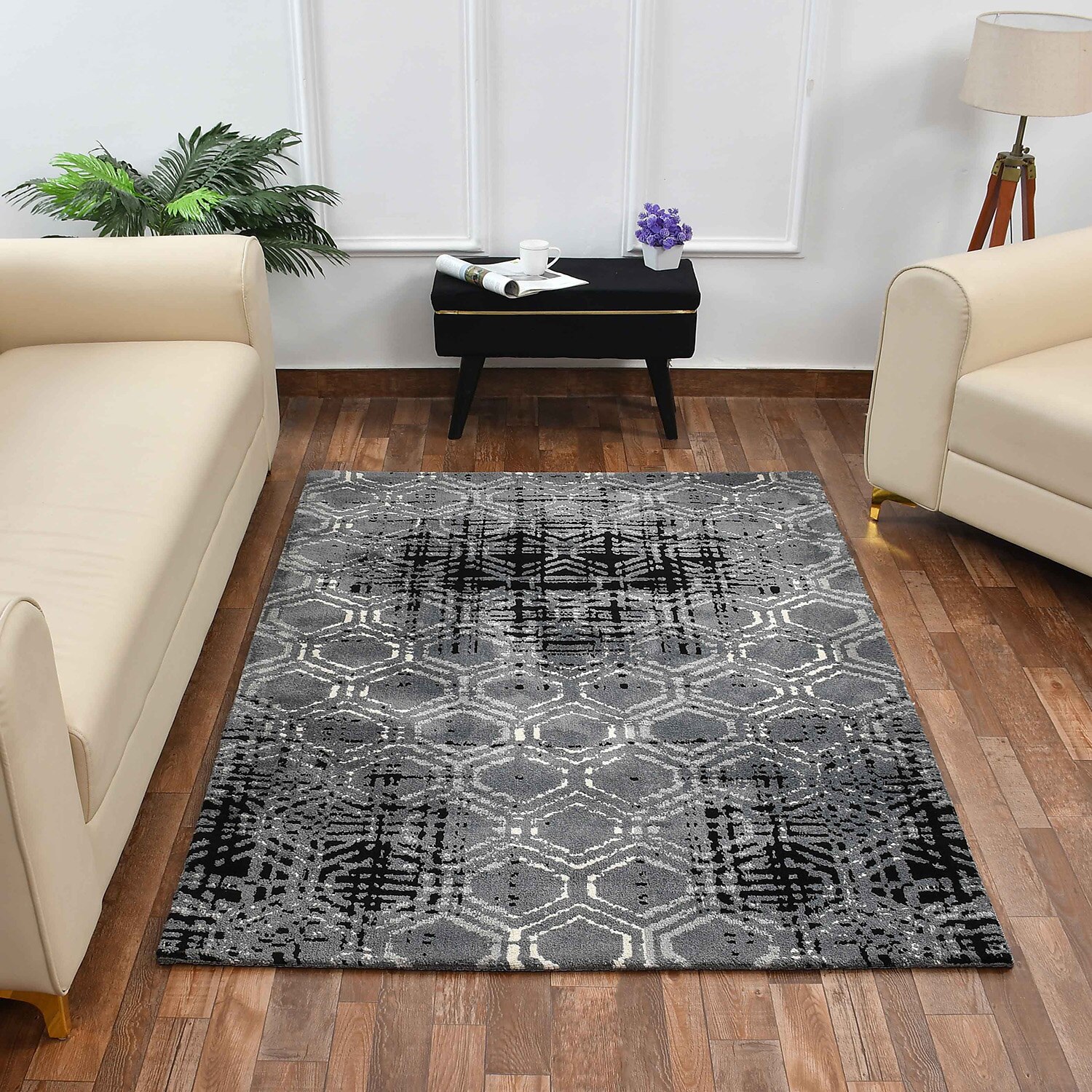 Multicolor Geometric Machine Made Polyester 6 X 9 Feet Carpet