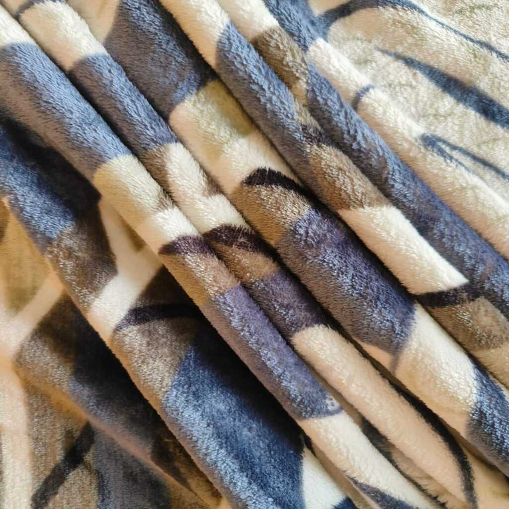 Threads Silky Touch Premium Super Soft Cozy  Single Bed Blanket 220 X 160 Cms