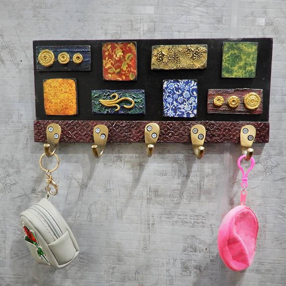 Stock Multicolor Engineered Wood Wal Hook Plate