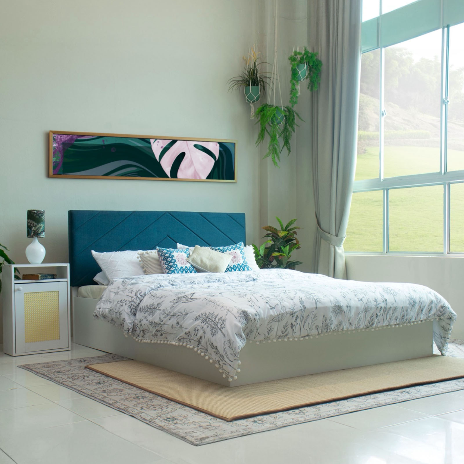Mudra Bed With Premium Leatherette Fabric And Hydraulic Storage - Queen Bed