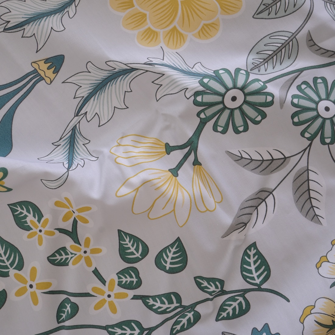 Threads Elegant Series Super Soft King Size flat Bedsheet 245 x275 cms