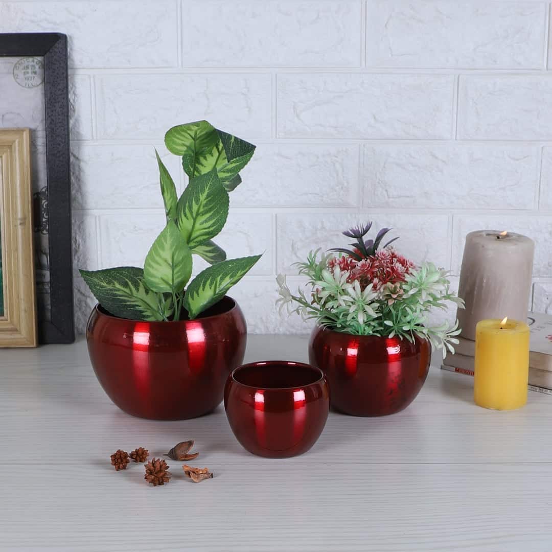 Hanging Hammered Apple Planter Set Of 3 In Copper Colour