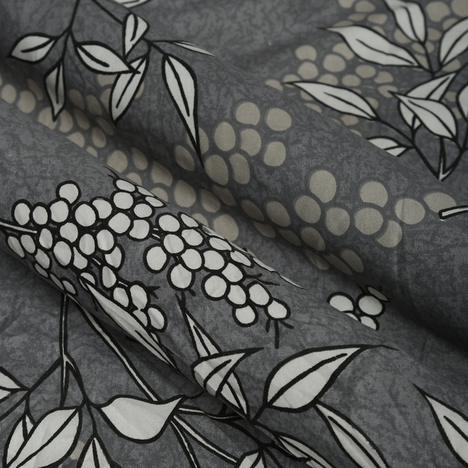 Dark Grey Floral 180 TC Fitted 1 King  Bedsheet with 2 Pillow Covers