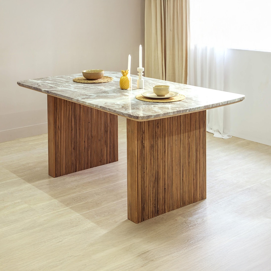 Hiro Dining Table