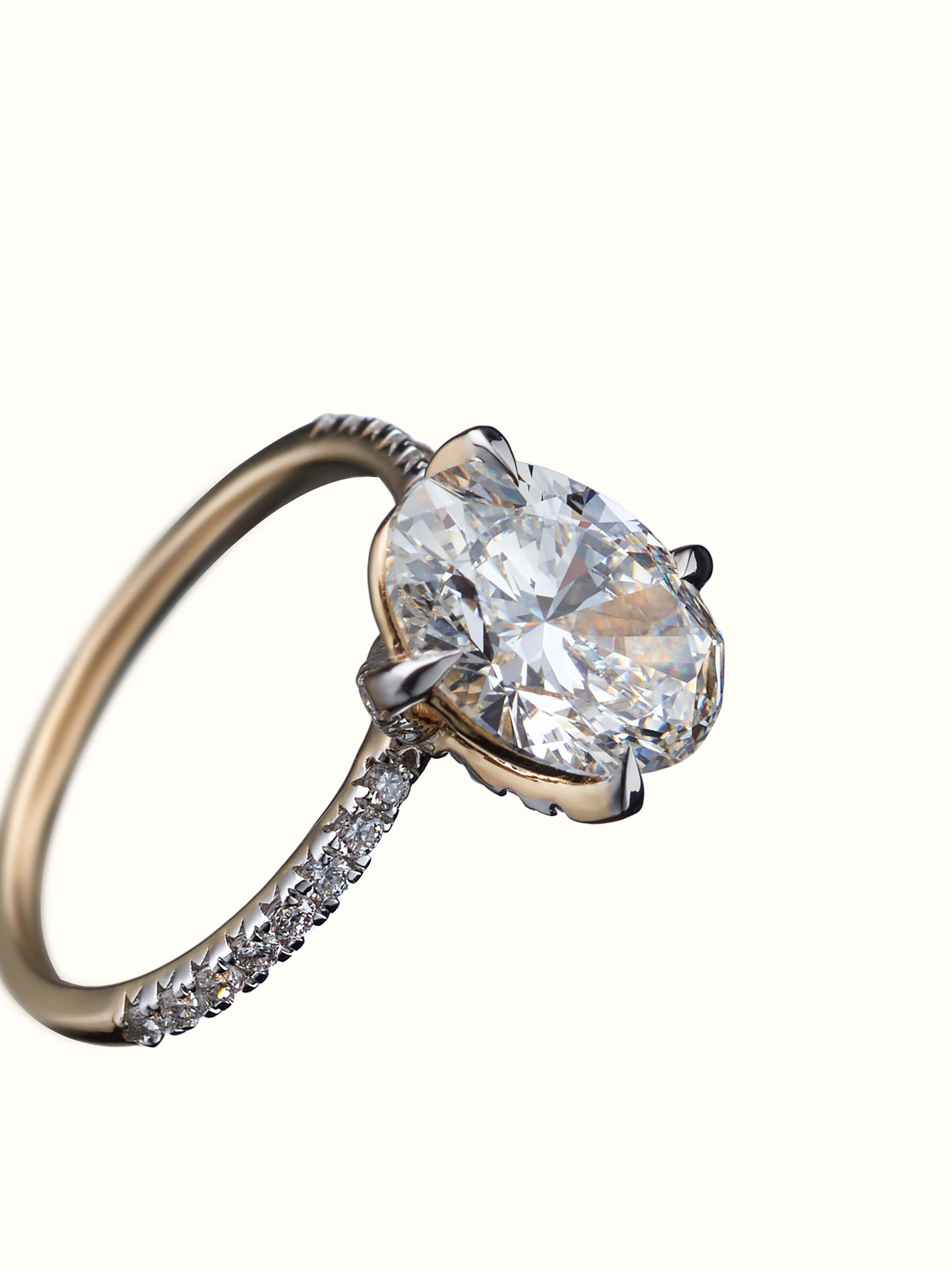 angled view of open setting 14 karat gold ring