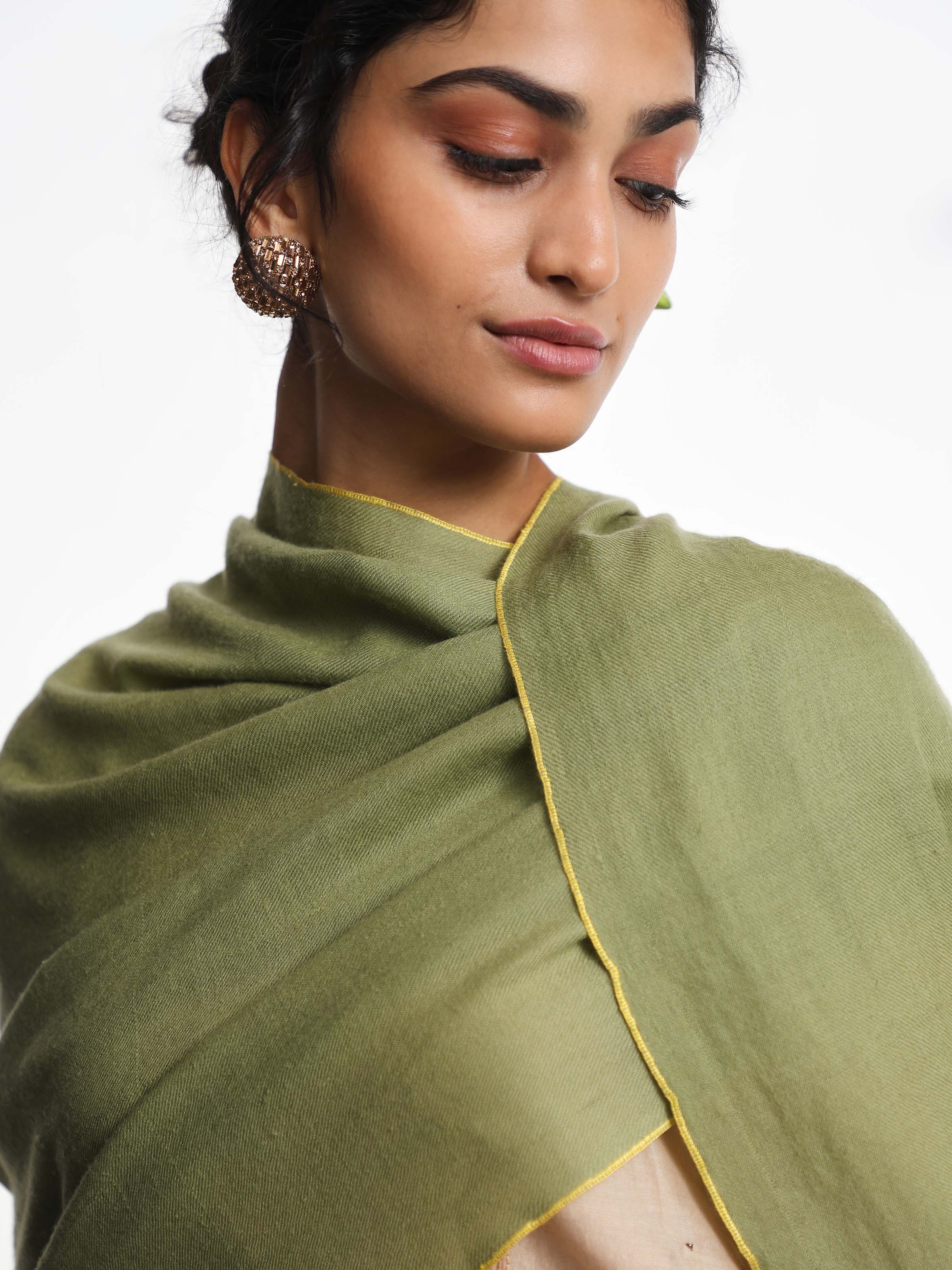 Green Cashmere Kaaj Embroidered Handwoven Stole