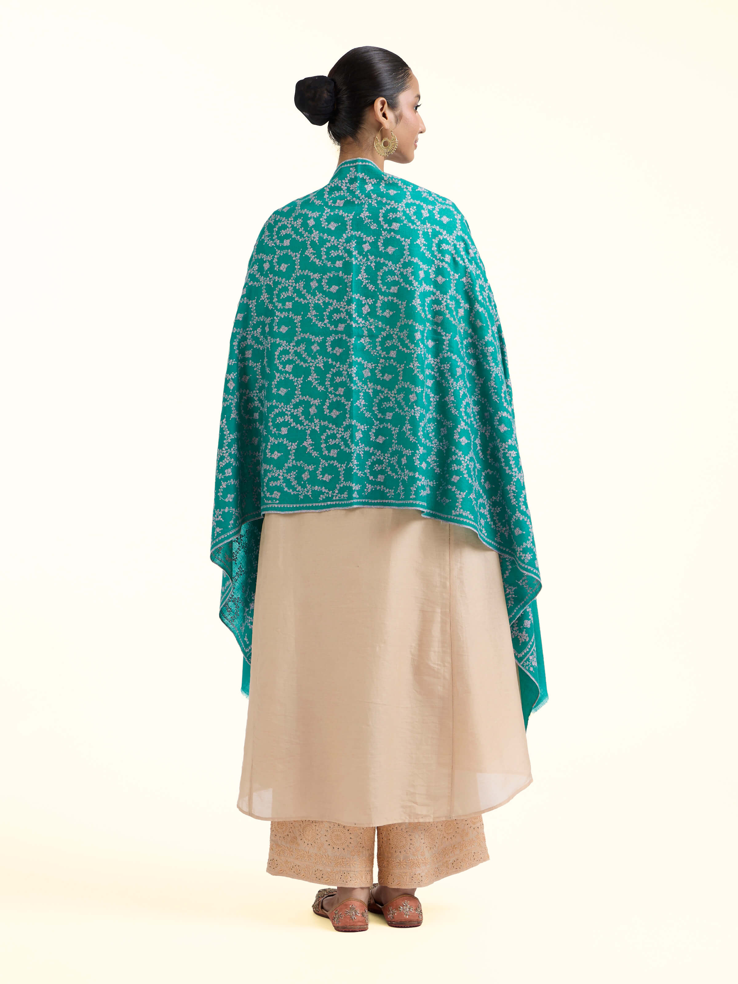 Back view of Wahida pashmina sozni embroidered stole displaying balanced design