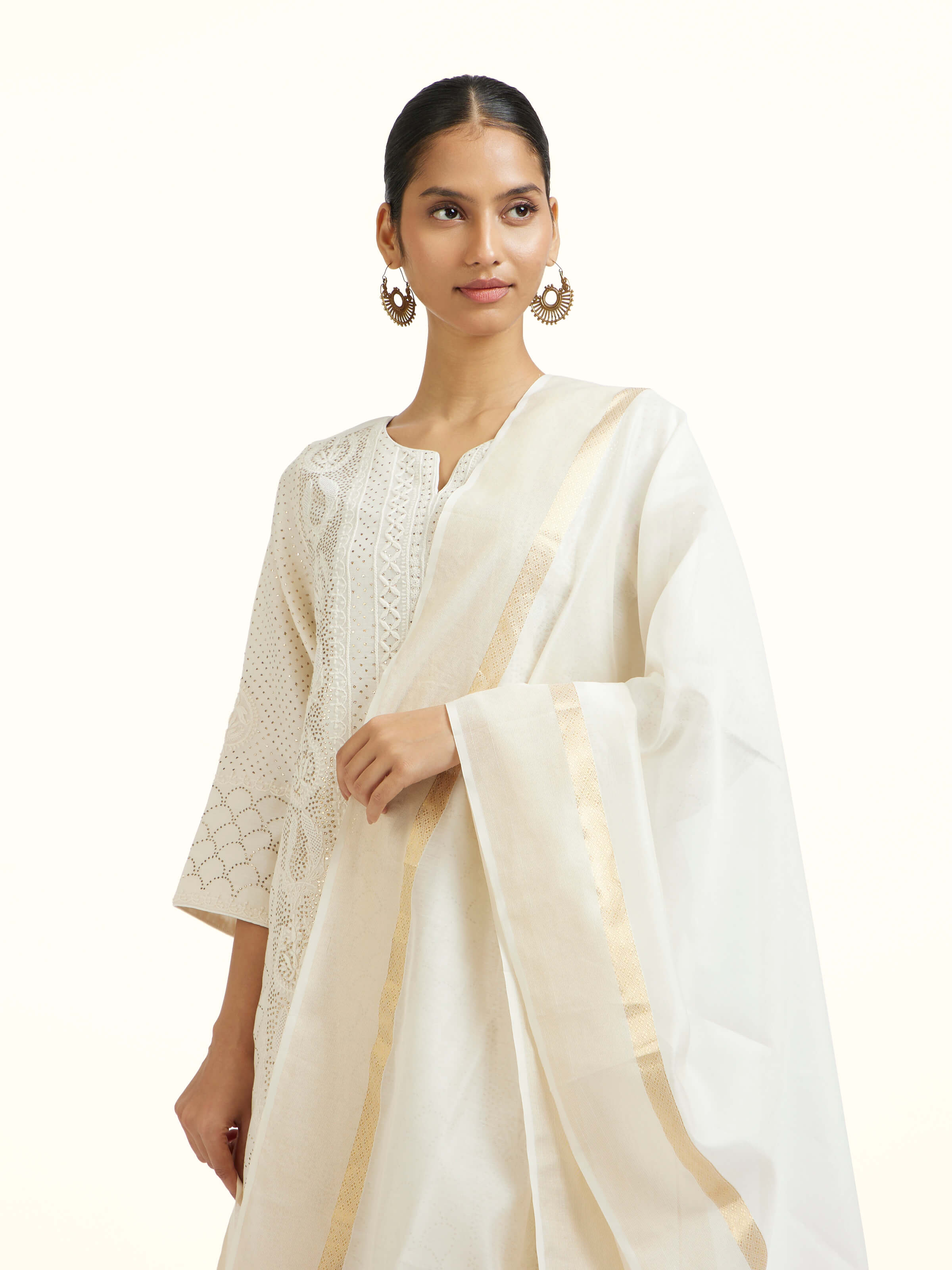 Off-white Cotton Silk Maheshwari Zari Border Dupatta
