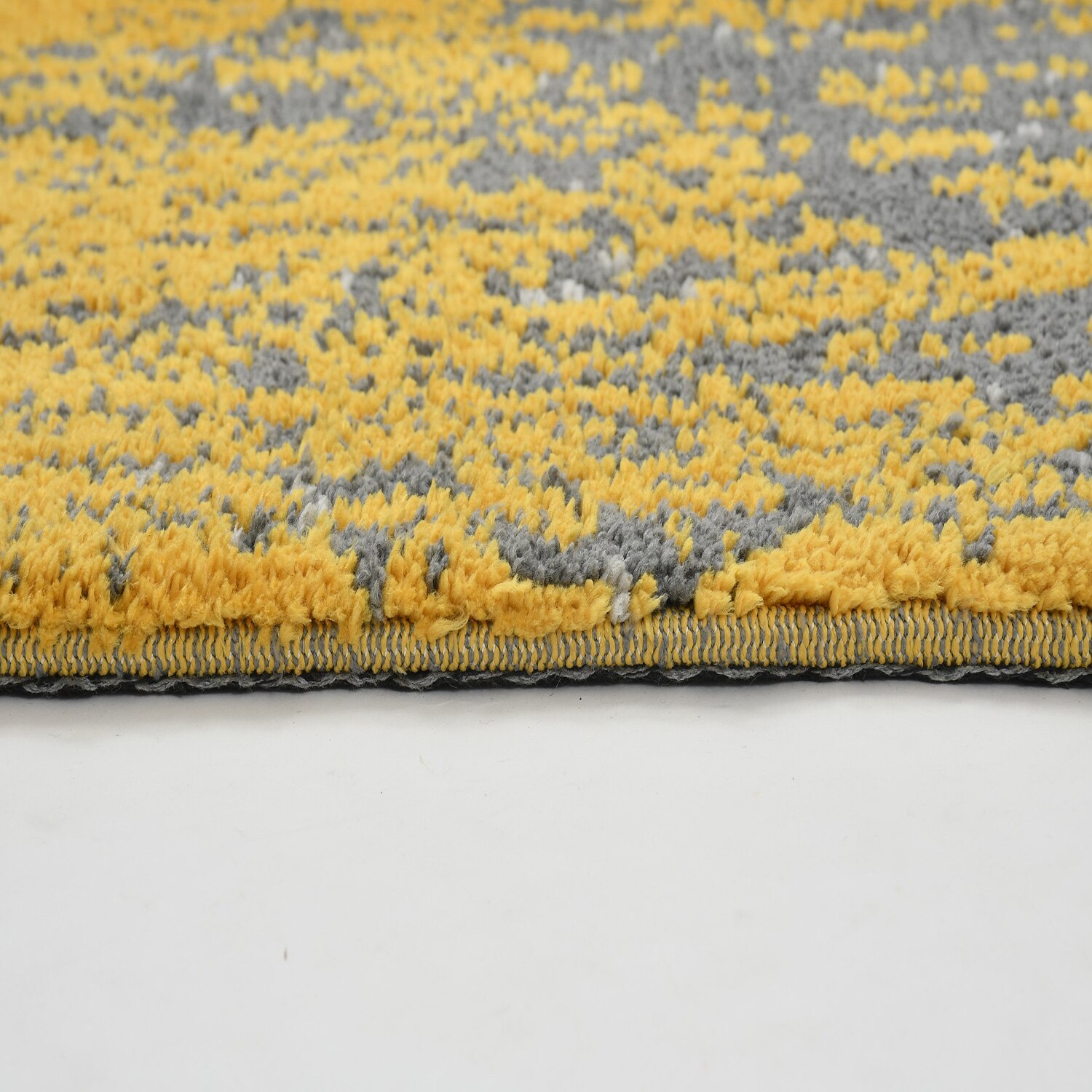 Multicolor Abstract Machine Made Polyester 5 X 7 Feet Carpet