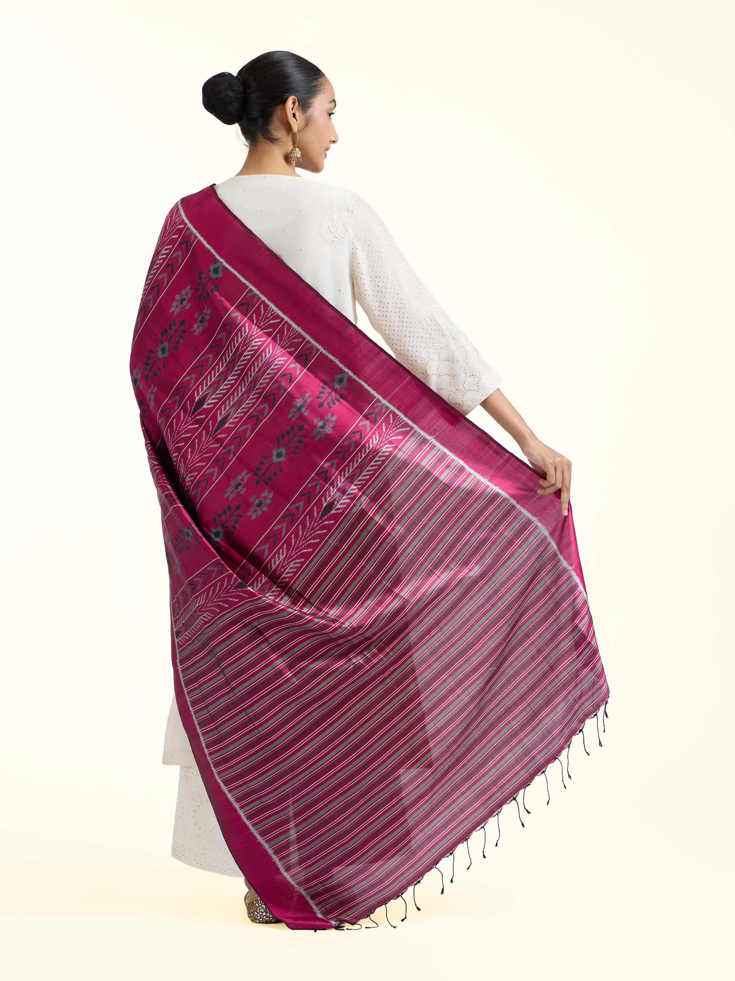 Back view of pink silk Odisha ikat dupatta displaying full design