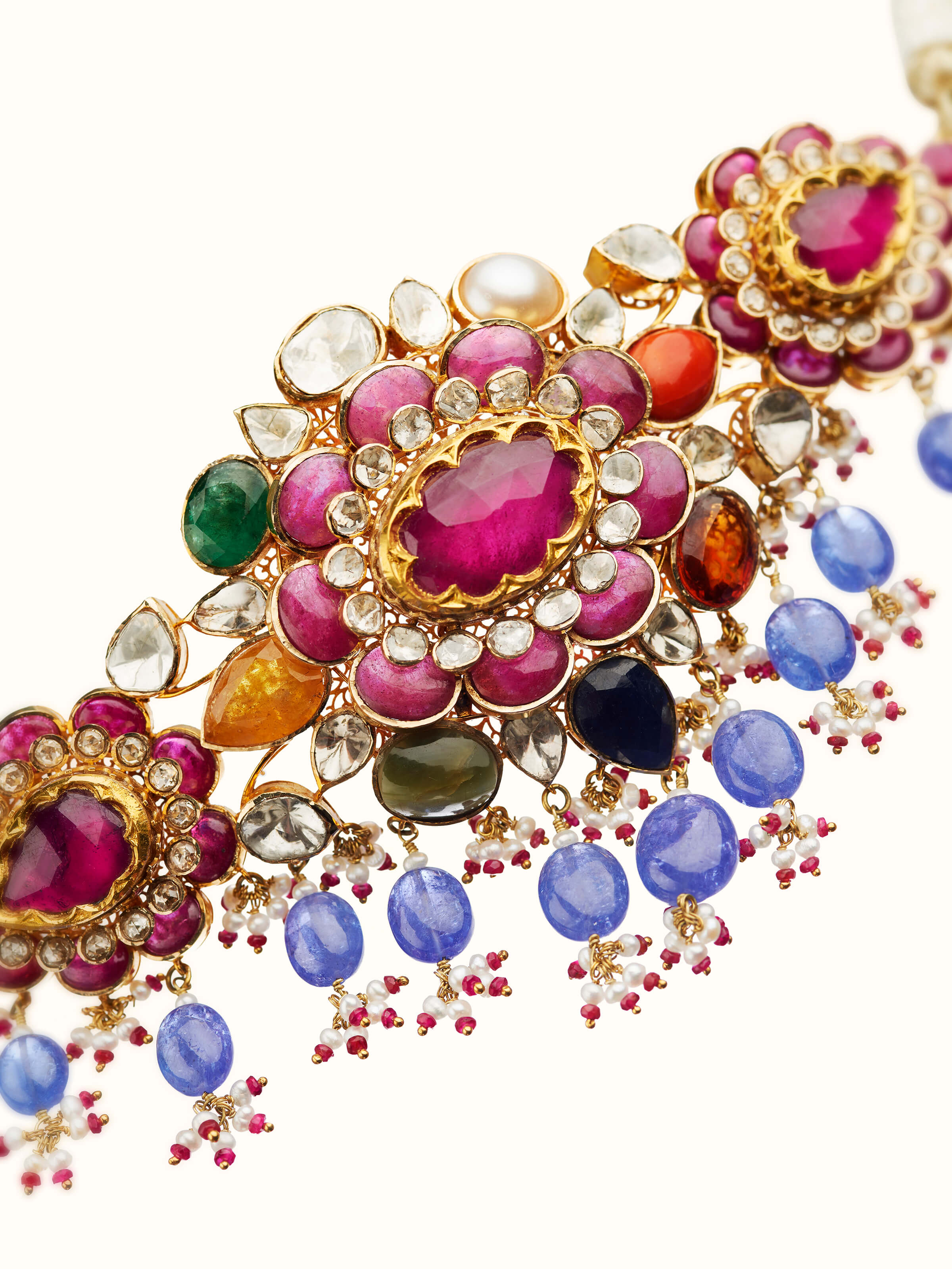 Open Setting 14 Karat Gold Choker Necklace