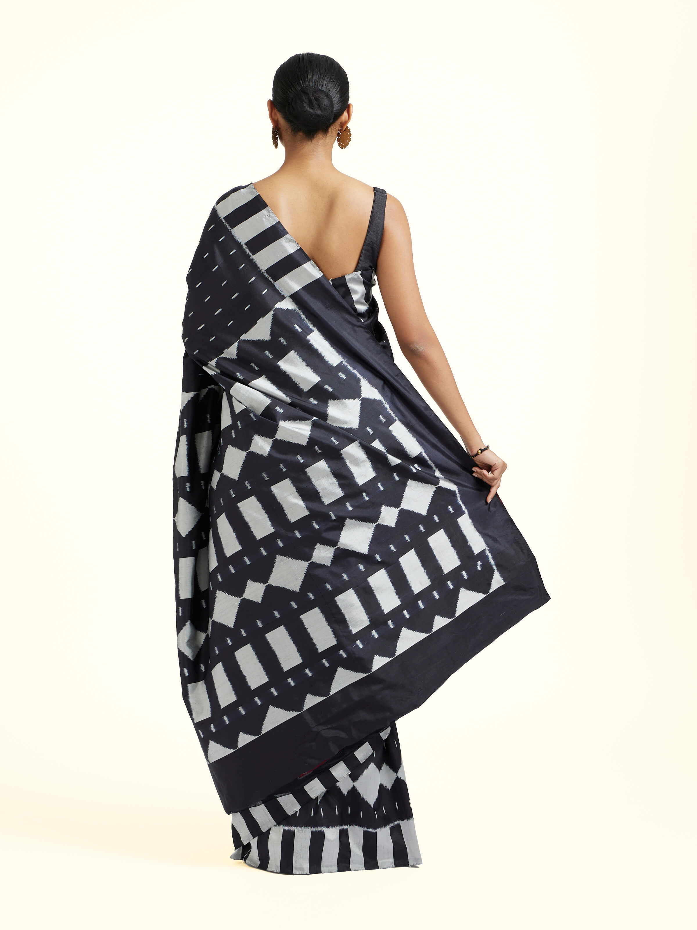 Black Silk Pochampally Single Ikat Saree