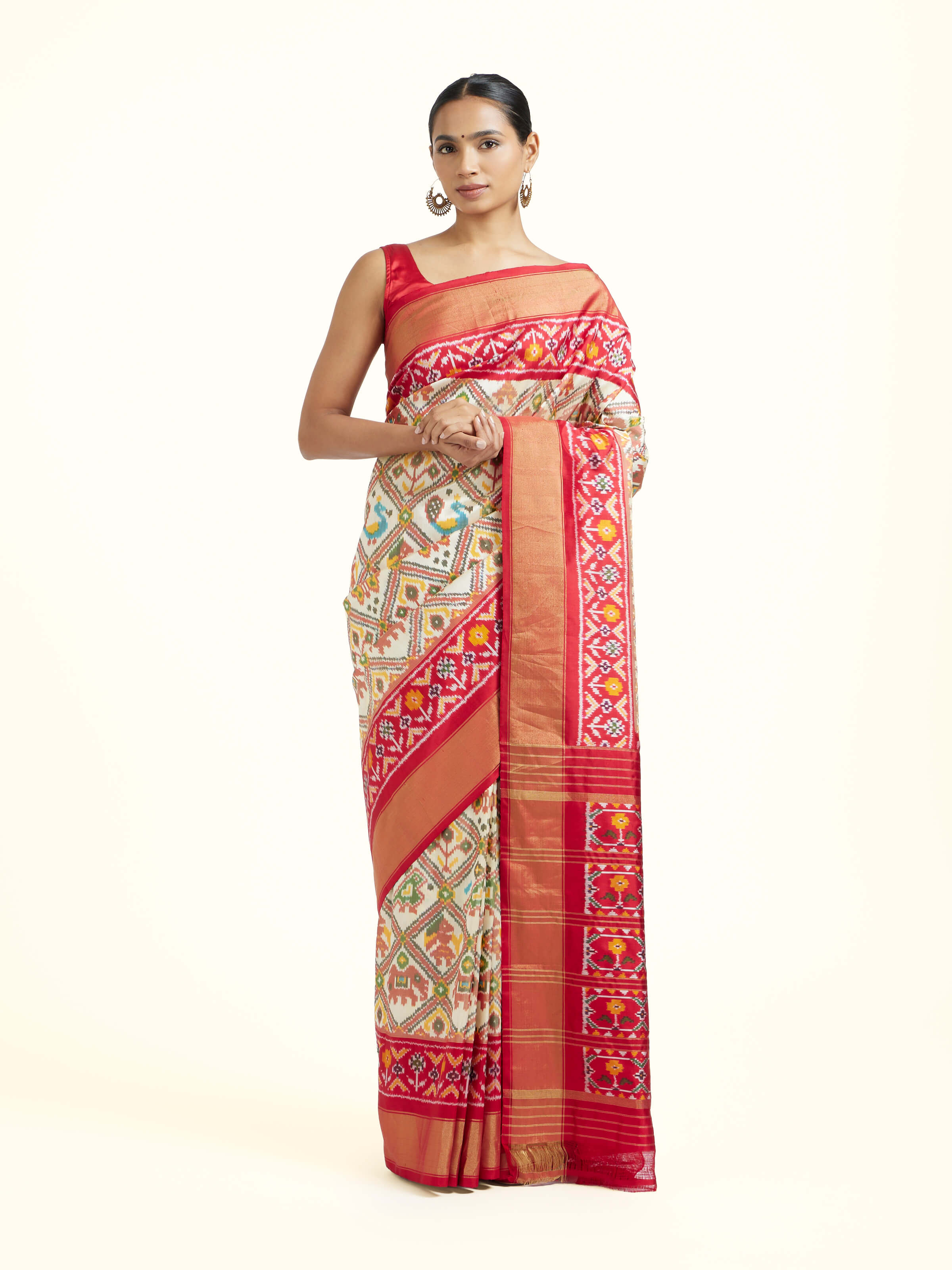 Off White Mulberry Silk Pochampally Weft Ikat Saree