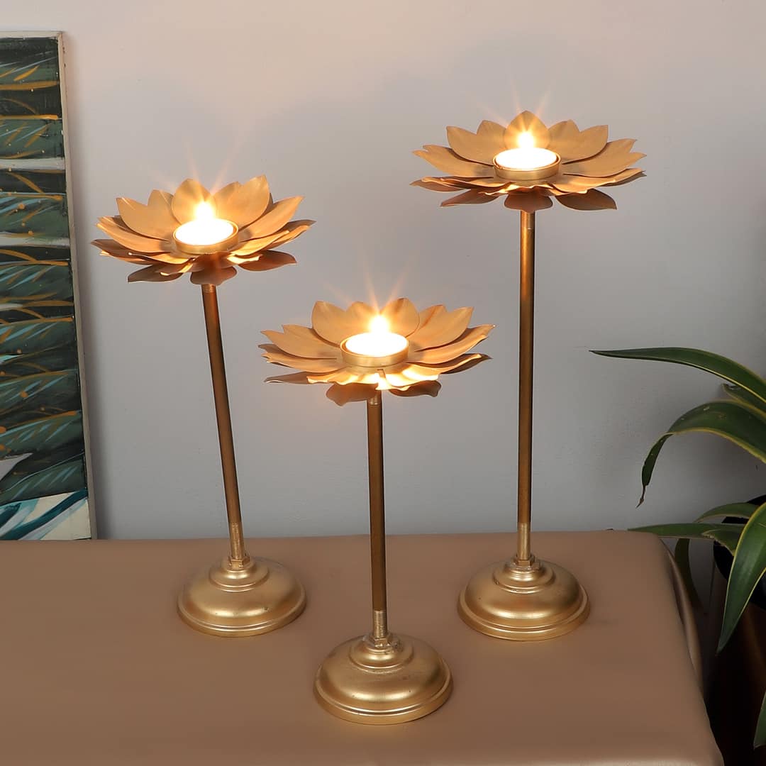 Six Flower Tealight Set Of 3 In Gold Colour