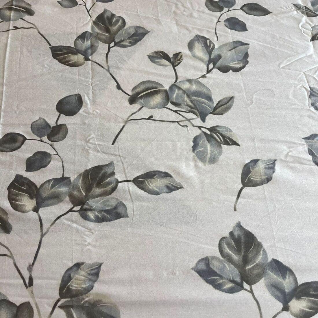 Threads Silky Touch Camri Series Premium Super King Size Flat Bedsheet 275 x 275 cms