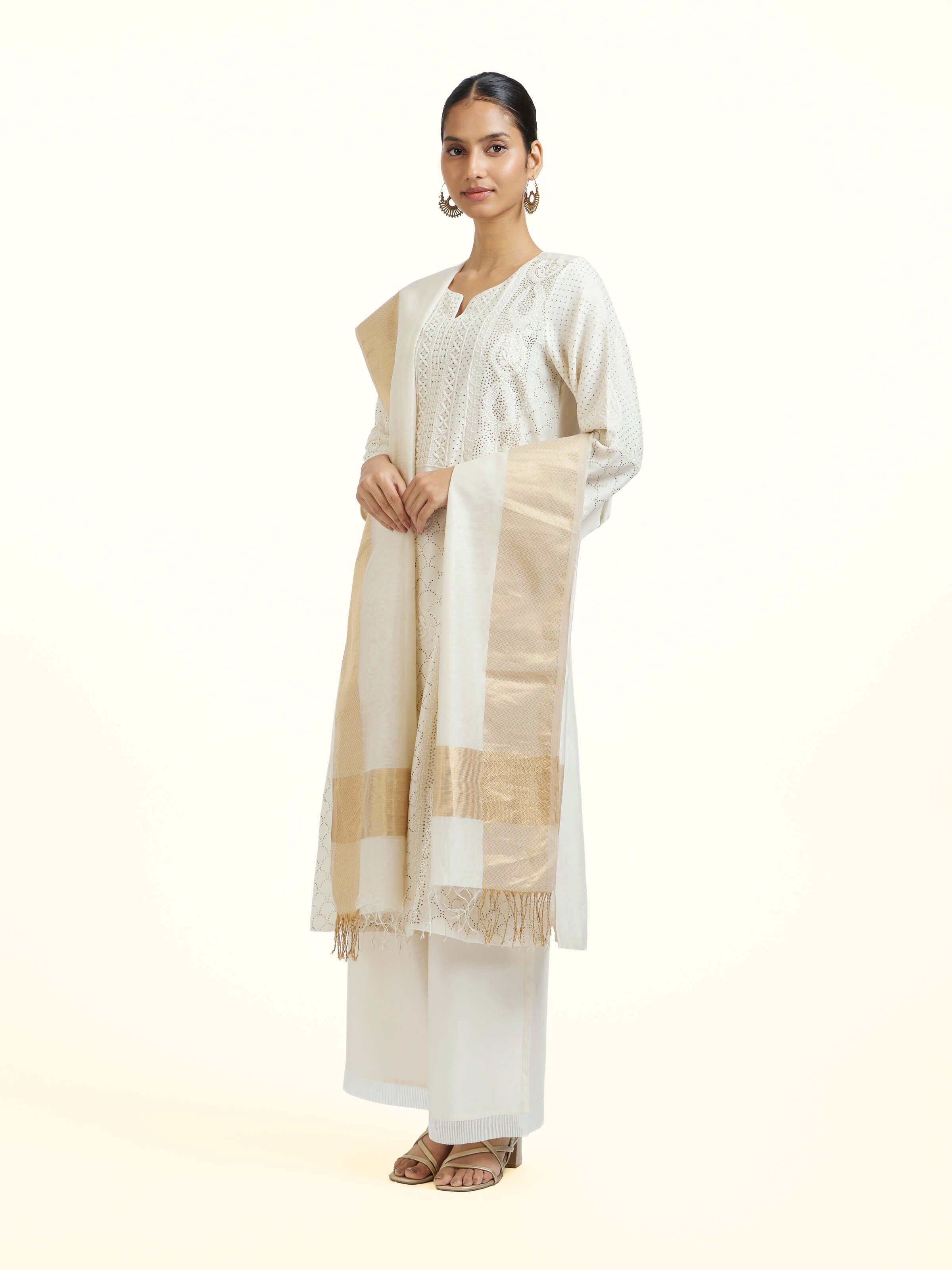 Off-white Cotton Silk Maheshwari Zari Border Dupatta