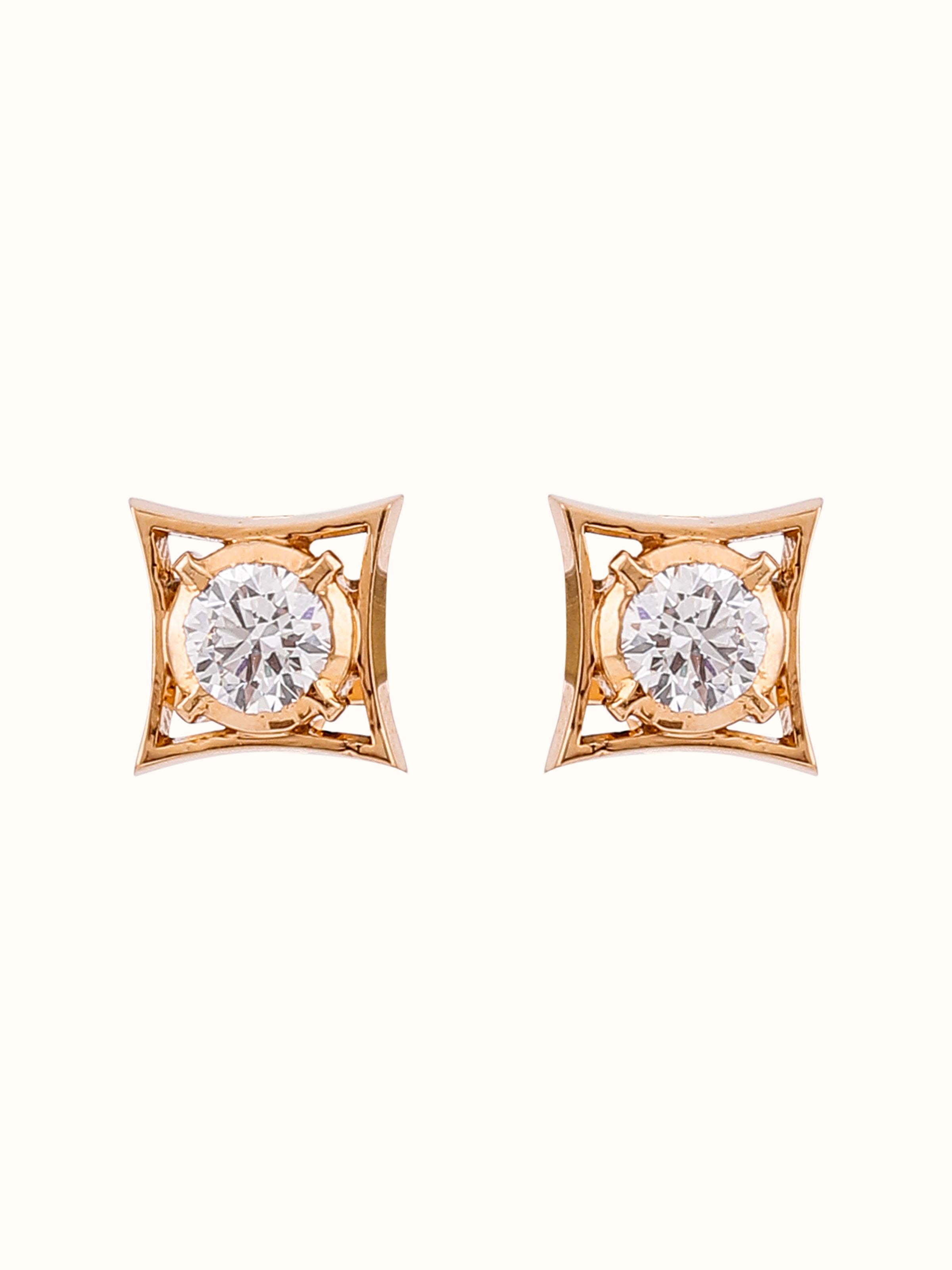 Close-setting 22 Karat Gold Studs