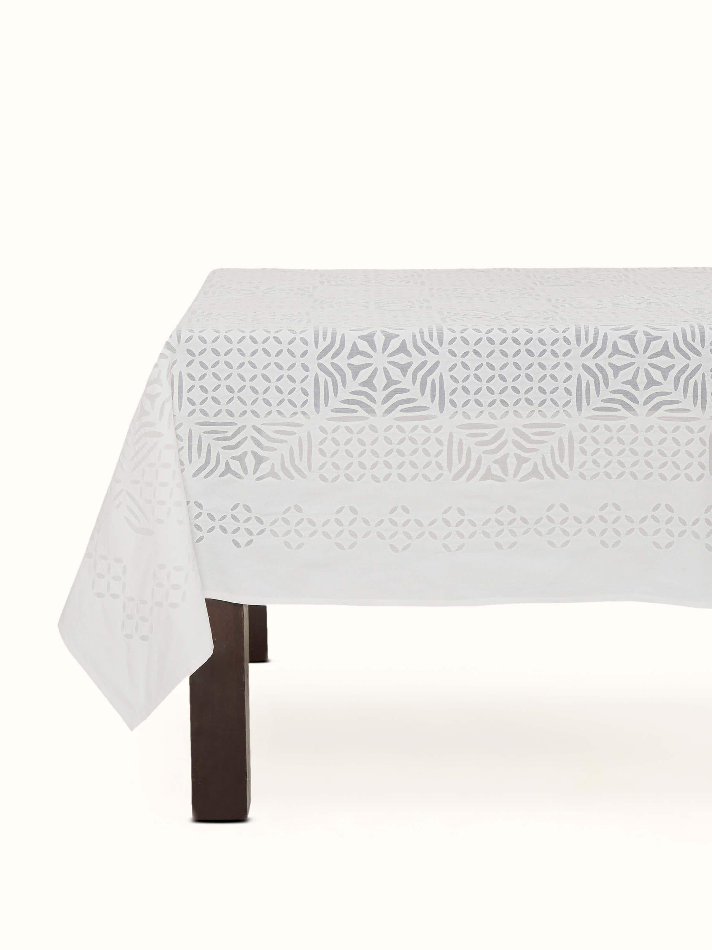 Front view showcasing the entire table cover laid neatly on a 6-seater table