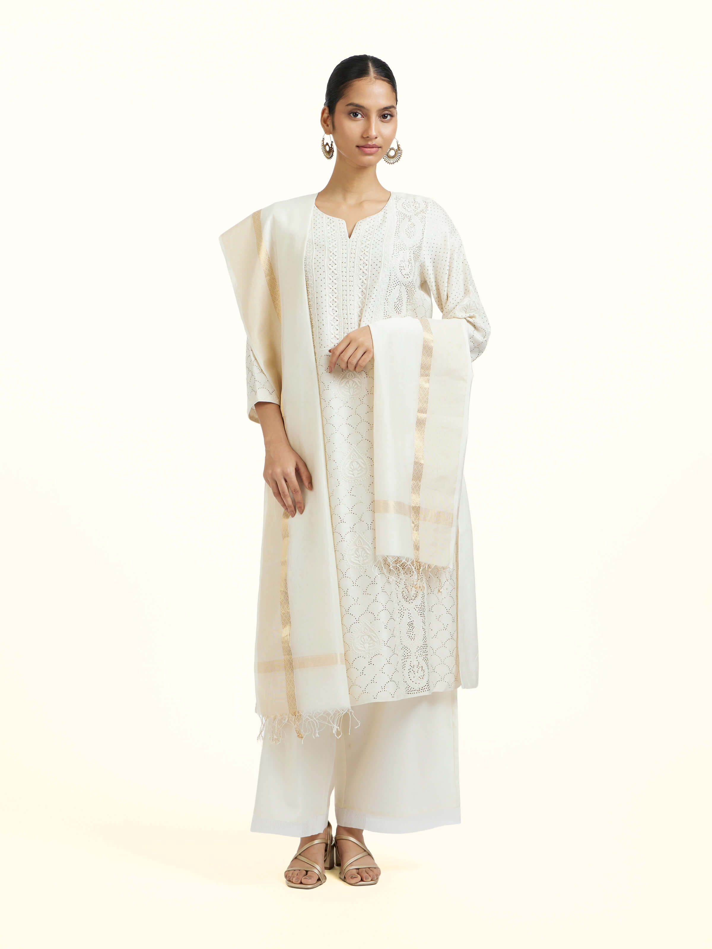 Off-white Cotton Silk Maheshwari Zari Border Dupatta