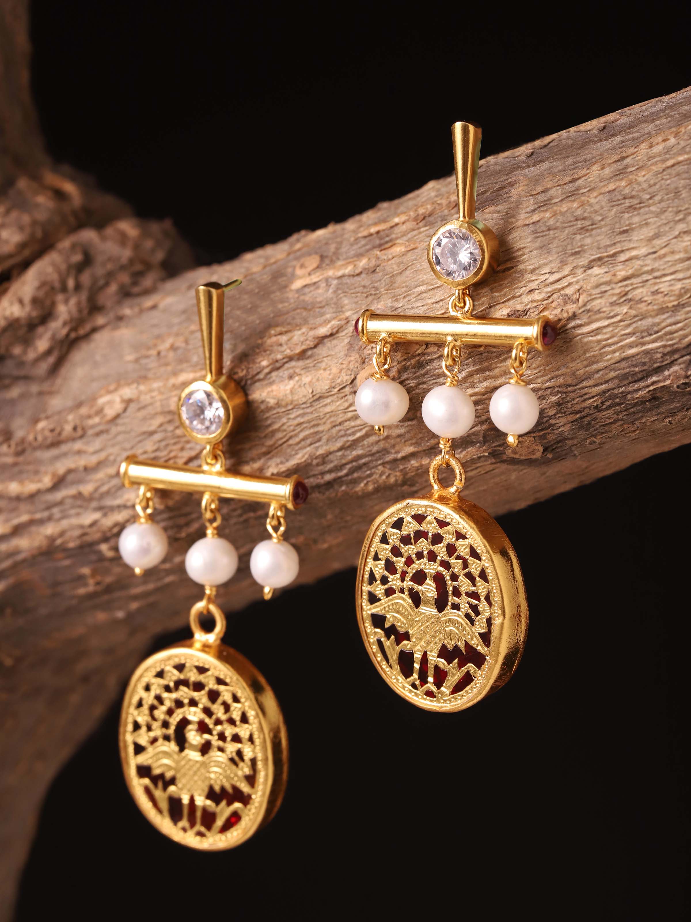 Thewa silver drop earrings close-up on display – Swadesh