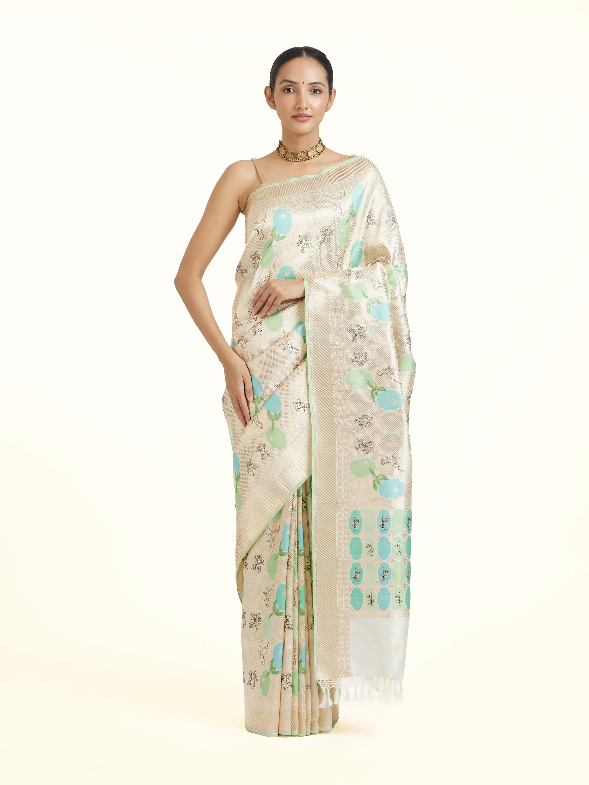 Off-white Silk Brocade Handloom Banarasi Saree