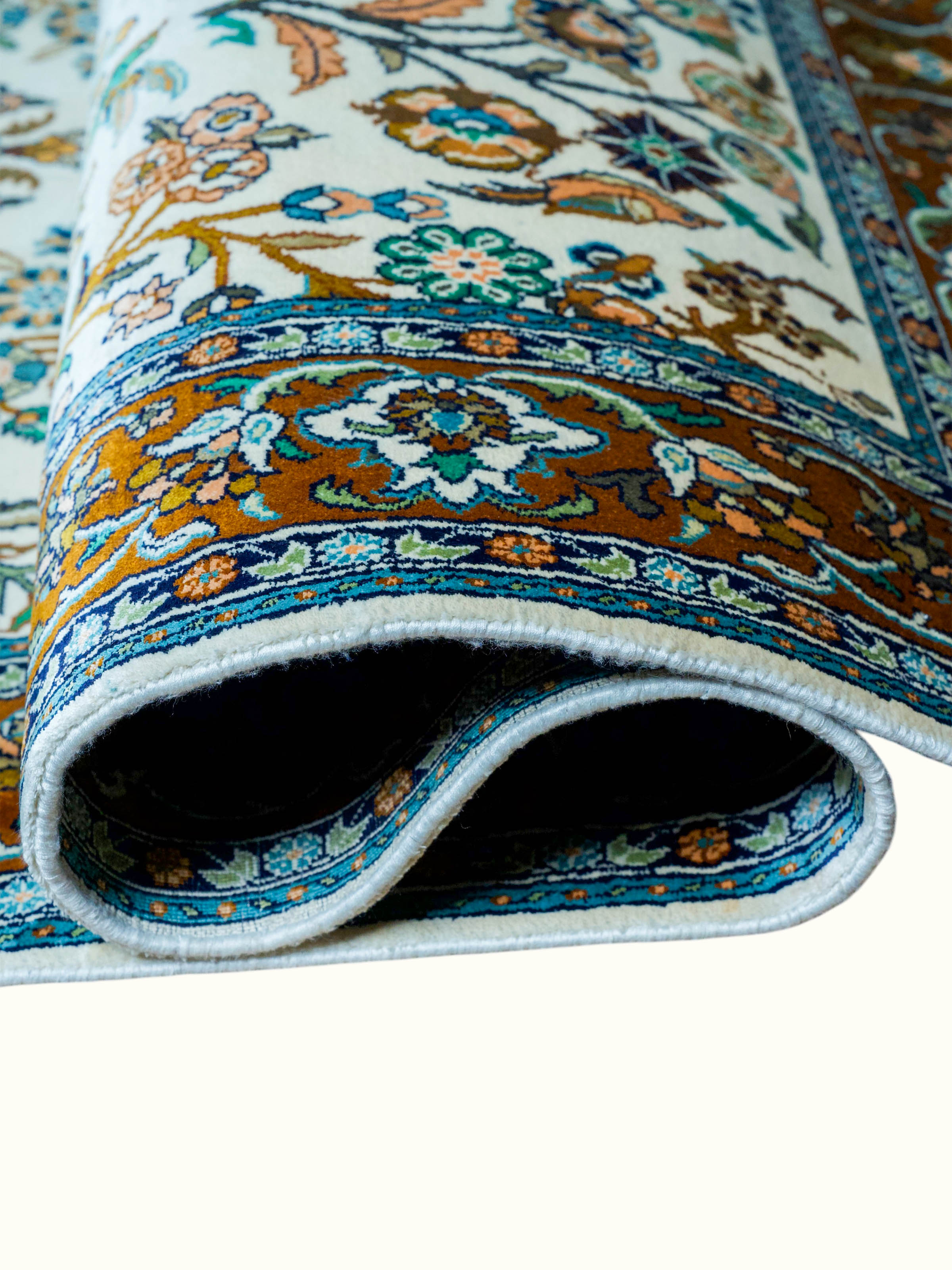 Traditional Persian Ivory Mahal Kashmir Silk Hand-Knotted Carpet