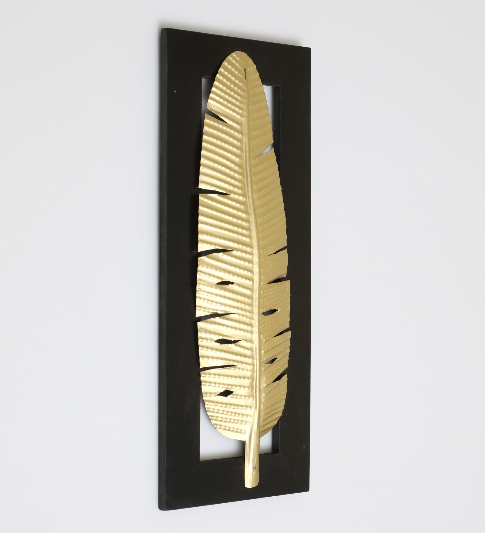 Vantara Abstract Metal Wall Decor in Gold Set of 1 - Vedas Exports