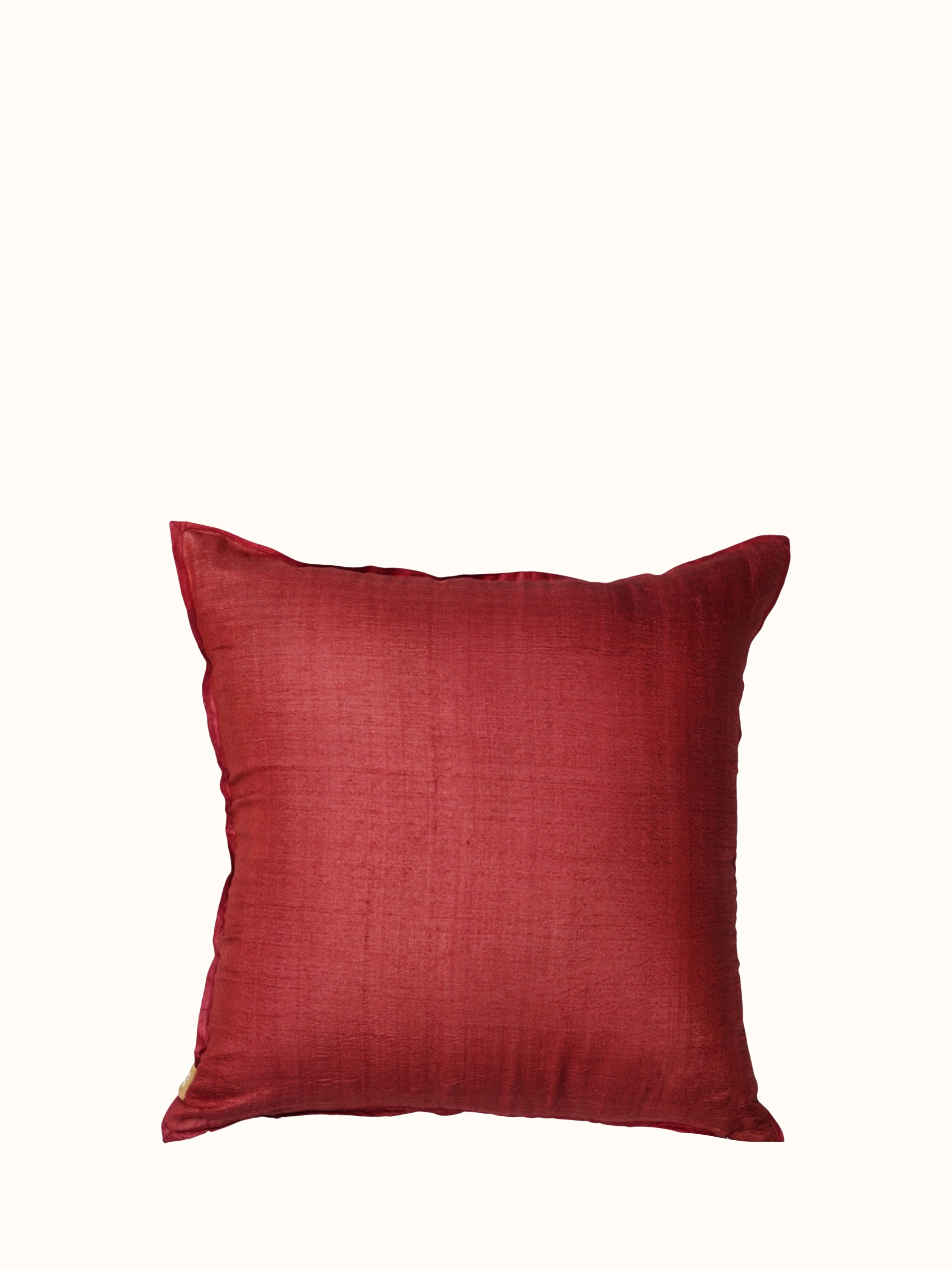 Back side view of Riten black cushion cover