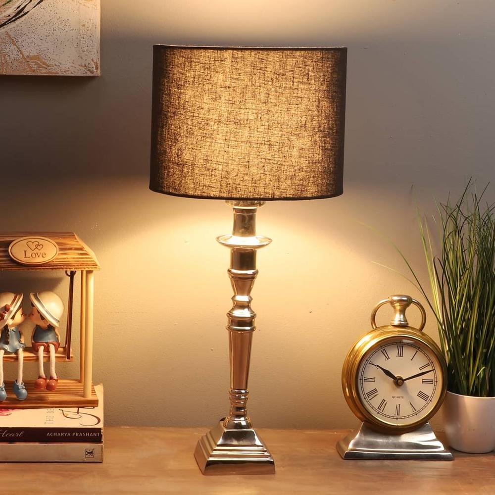 vail Table Lamp