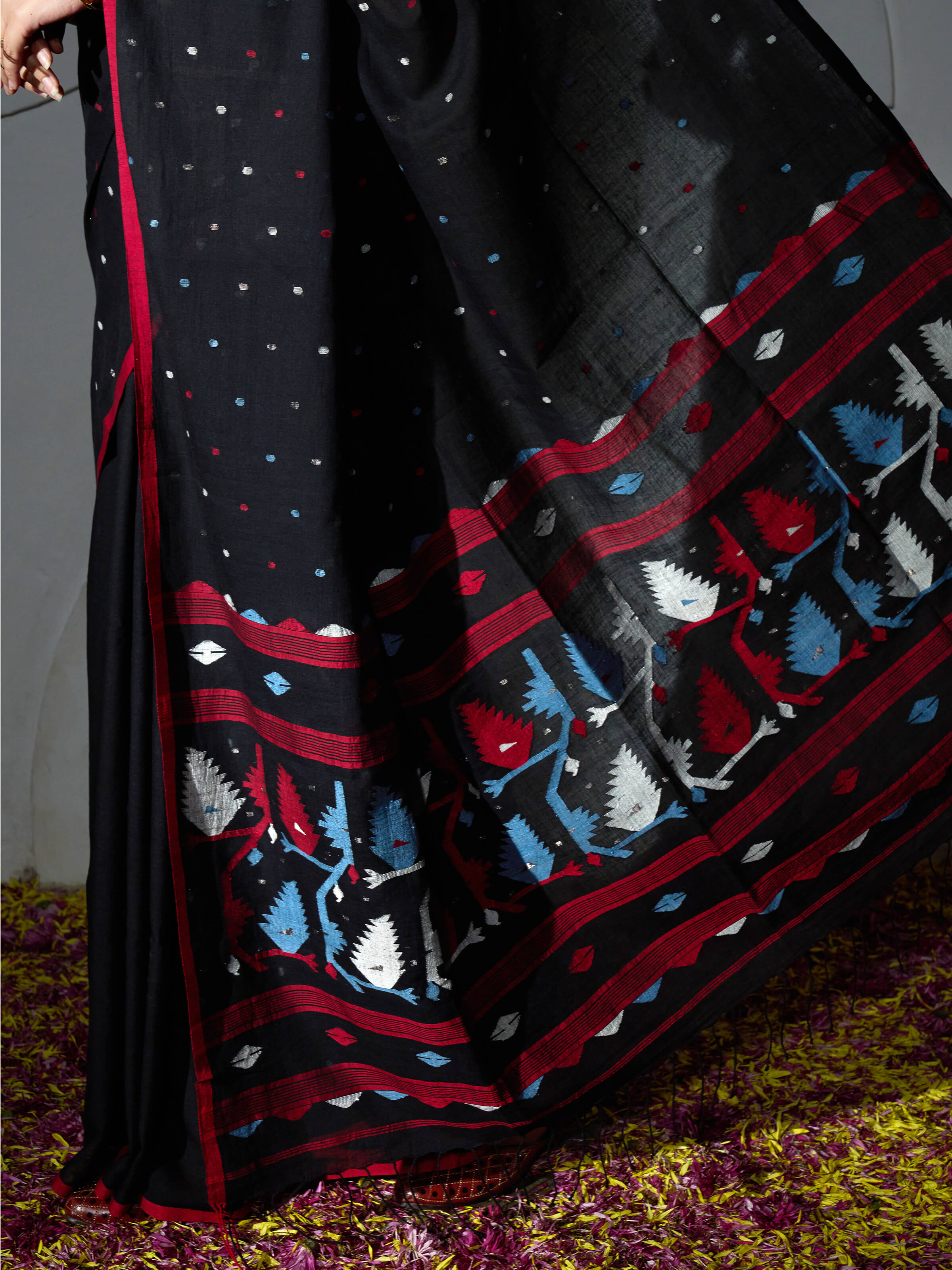 Black Muslin Jamdani Saree