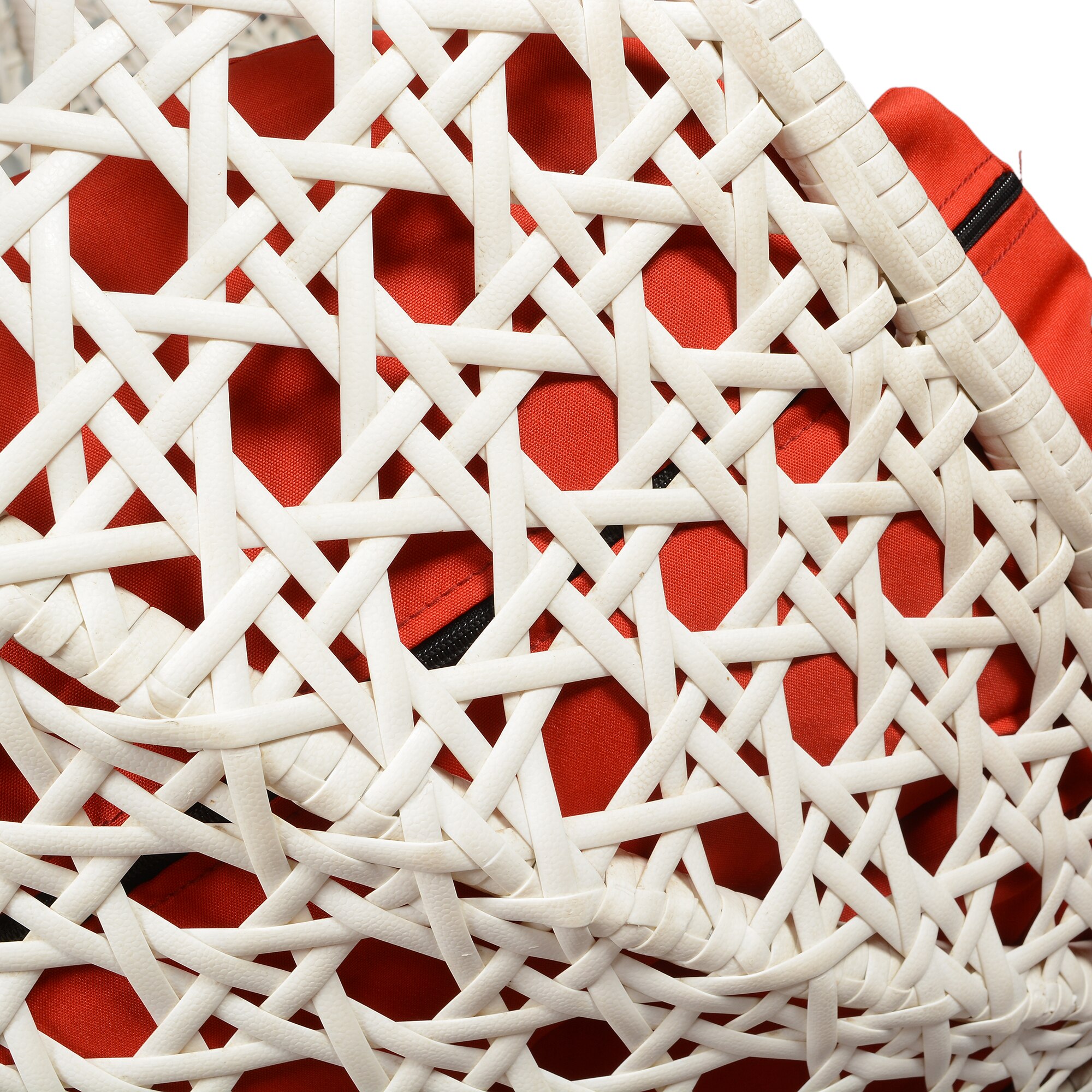 Jungfrau Wicker Swing In White Color 6T